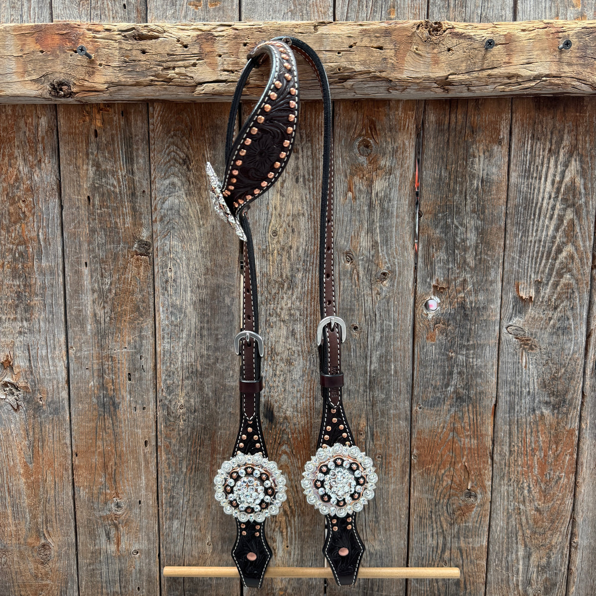 Dark Oil Floral Copper Dot Mixed Metal Tack Set | OEBC540