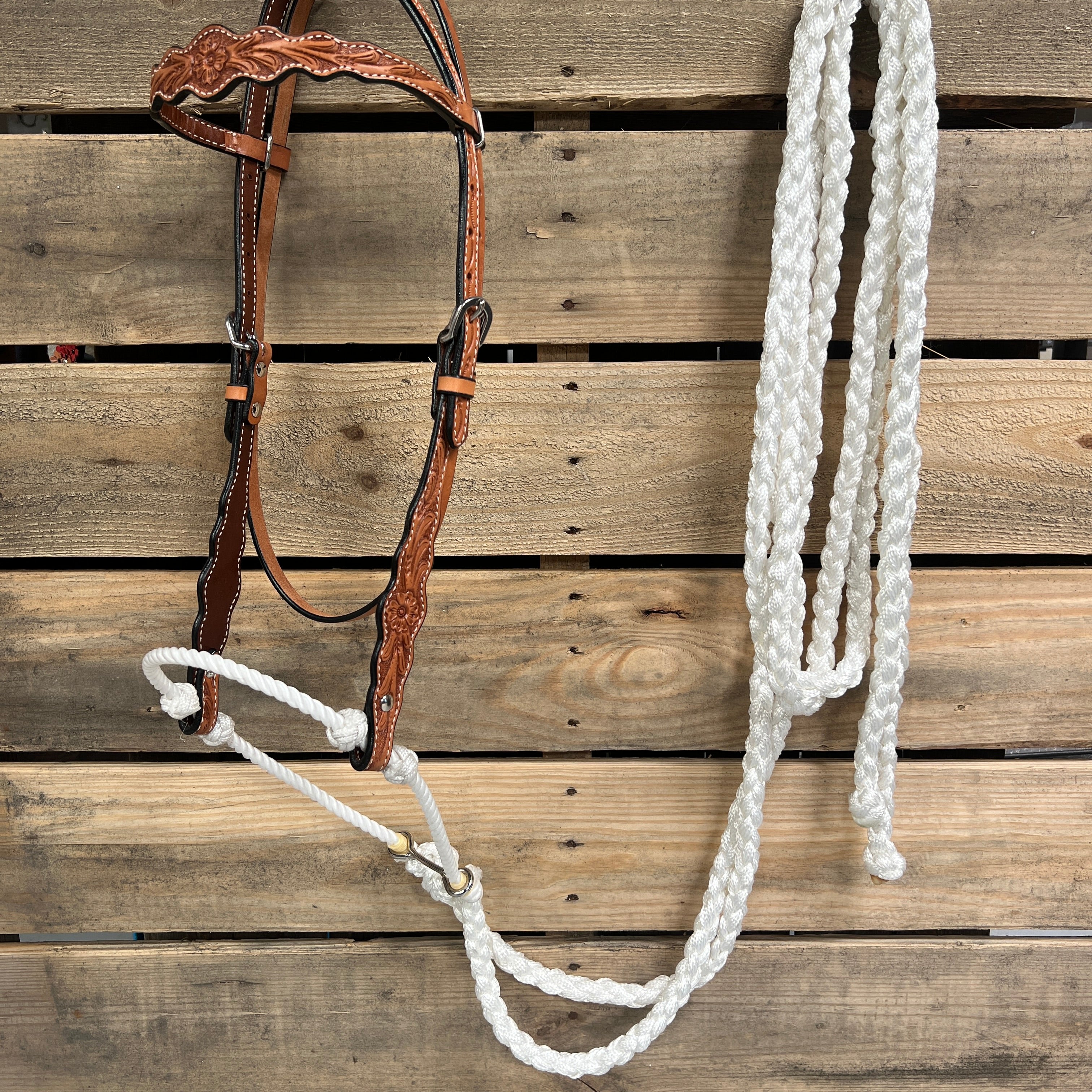 Light Oil Floral Scalloped White Loping Hackamore #LHK023