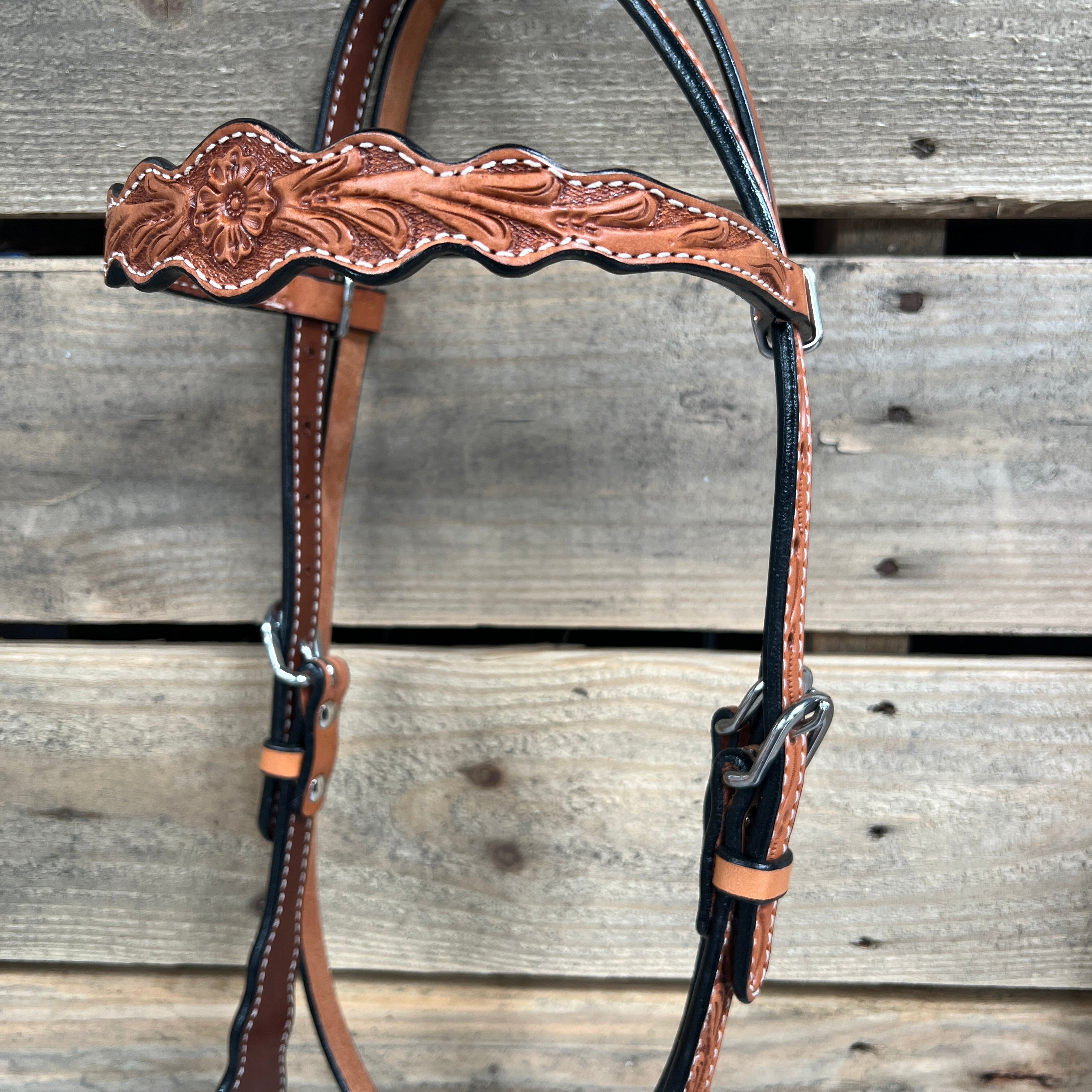 Light Oil Floral Scalloped White Loping Hackamore #LHK023