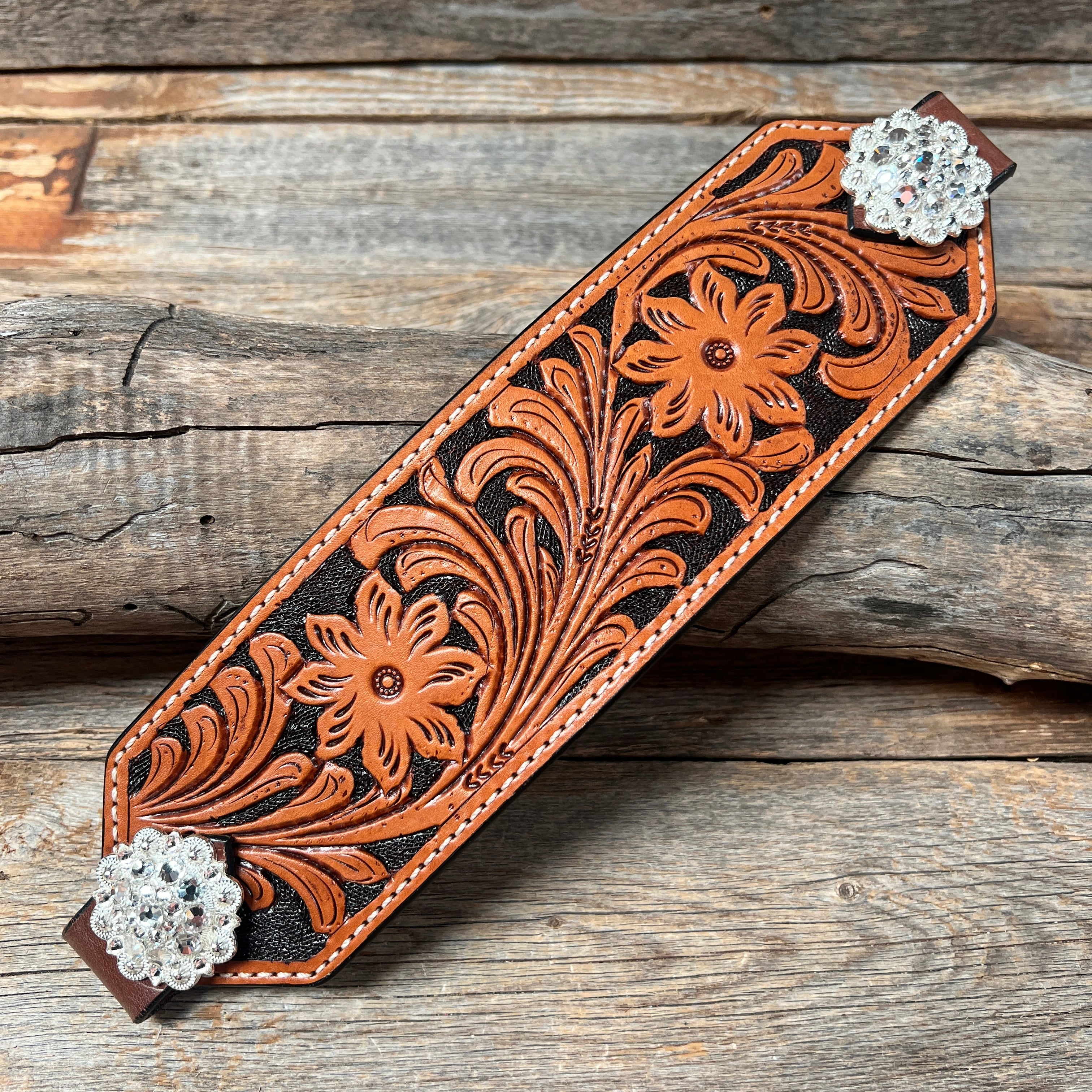Light Oil Floral Bronc Noseband With Bright Silver Conchos