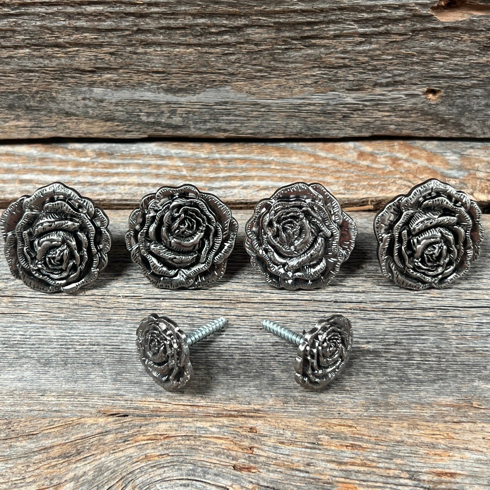 Antique Silver Rose Saddle Set SSW108