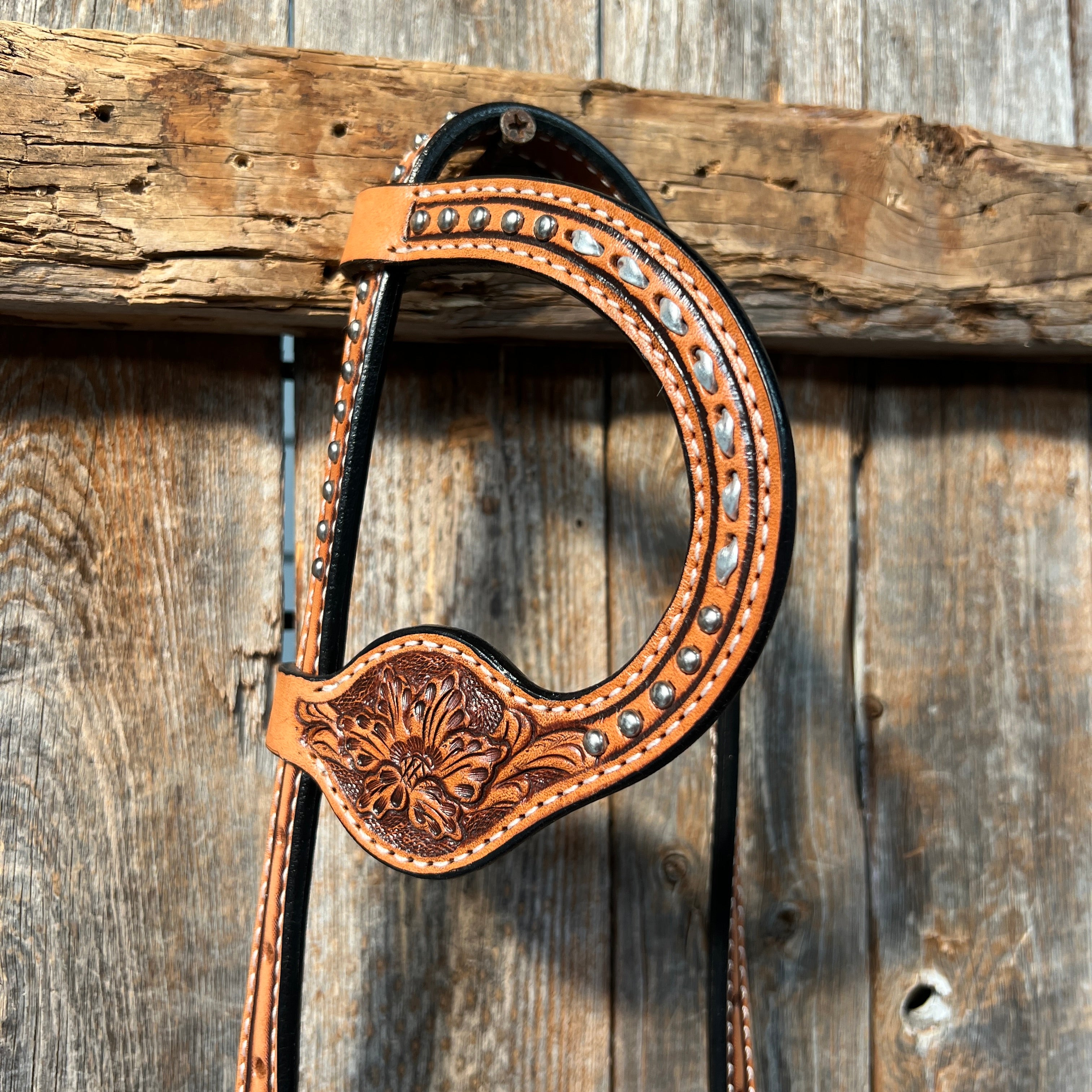 Light Oil Floral Tooled Silver Buckstitching & Dots One Ear Headstall / Bridle
