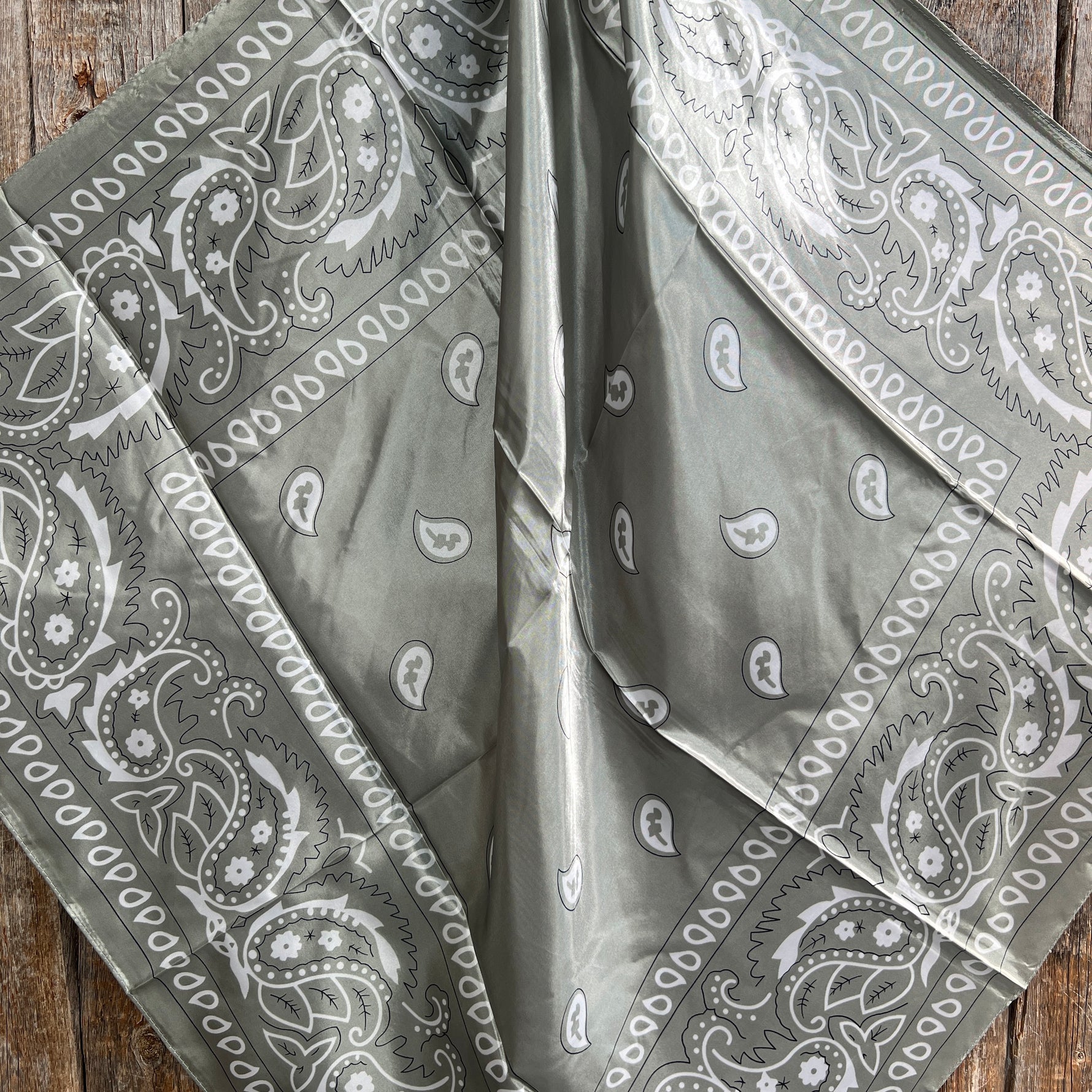 35X35"  Sage & White Paisley Wild Rag / Scarf WR3413