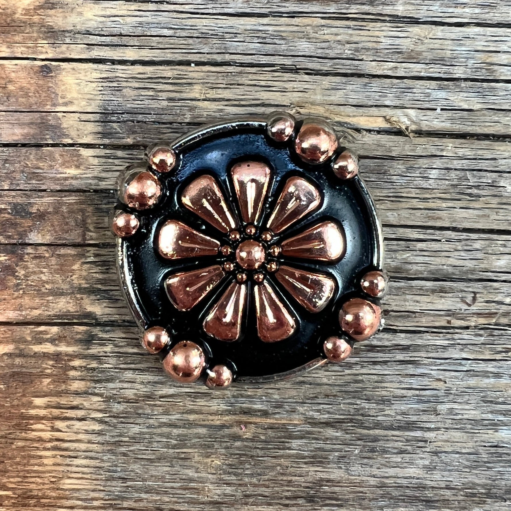Copper Flower 1.25" Concho W196L