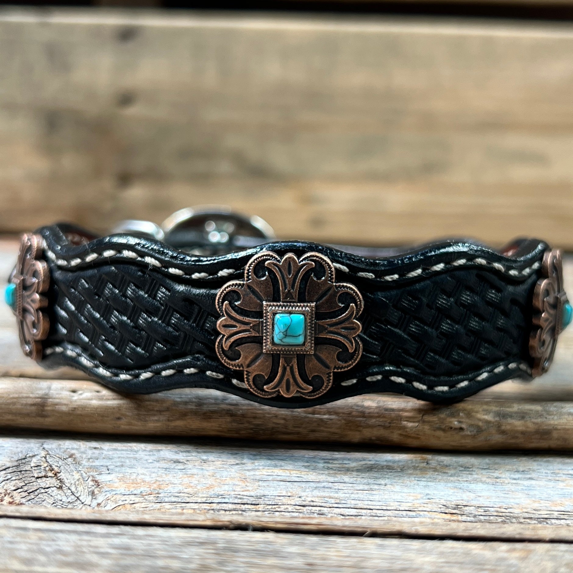Leather Dog Collar With Copper Fleur De Lis Conchos 10