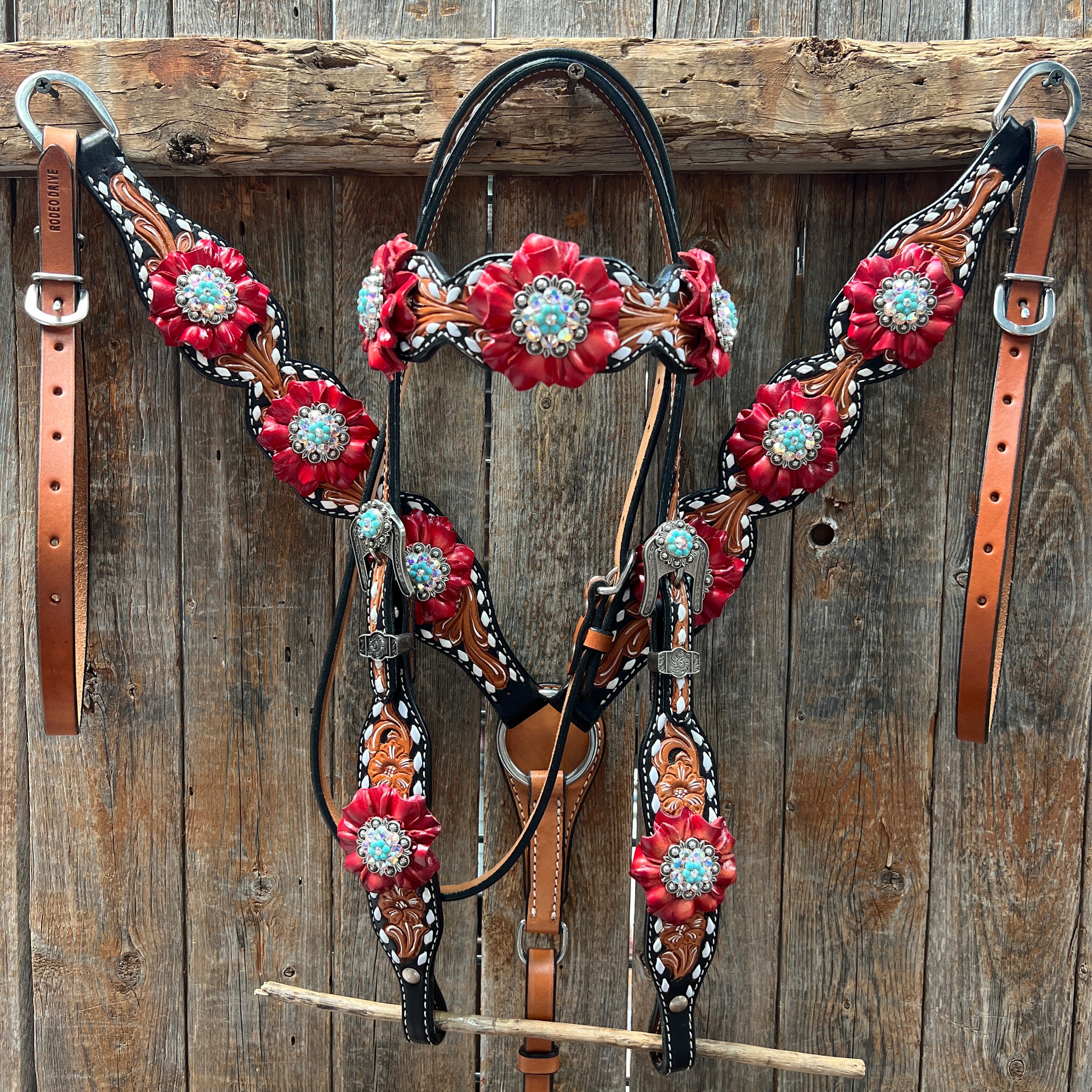 Classic Red and Turquoise Browband / One Ear Tack Set #BBBC436