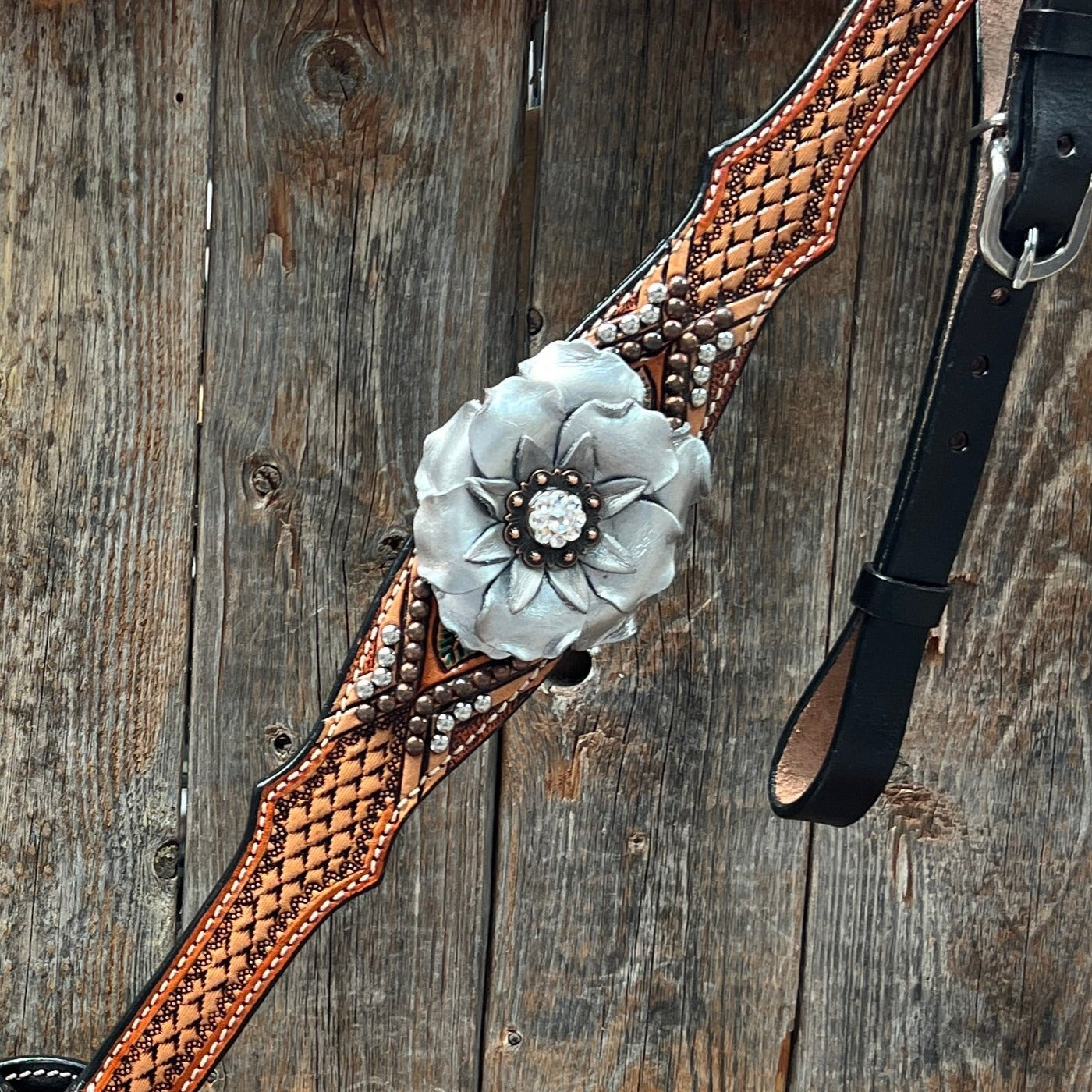 Rose Silver and Clear One Ear/ Breastcollar Tack Set #OEBC616