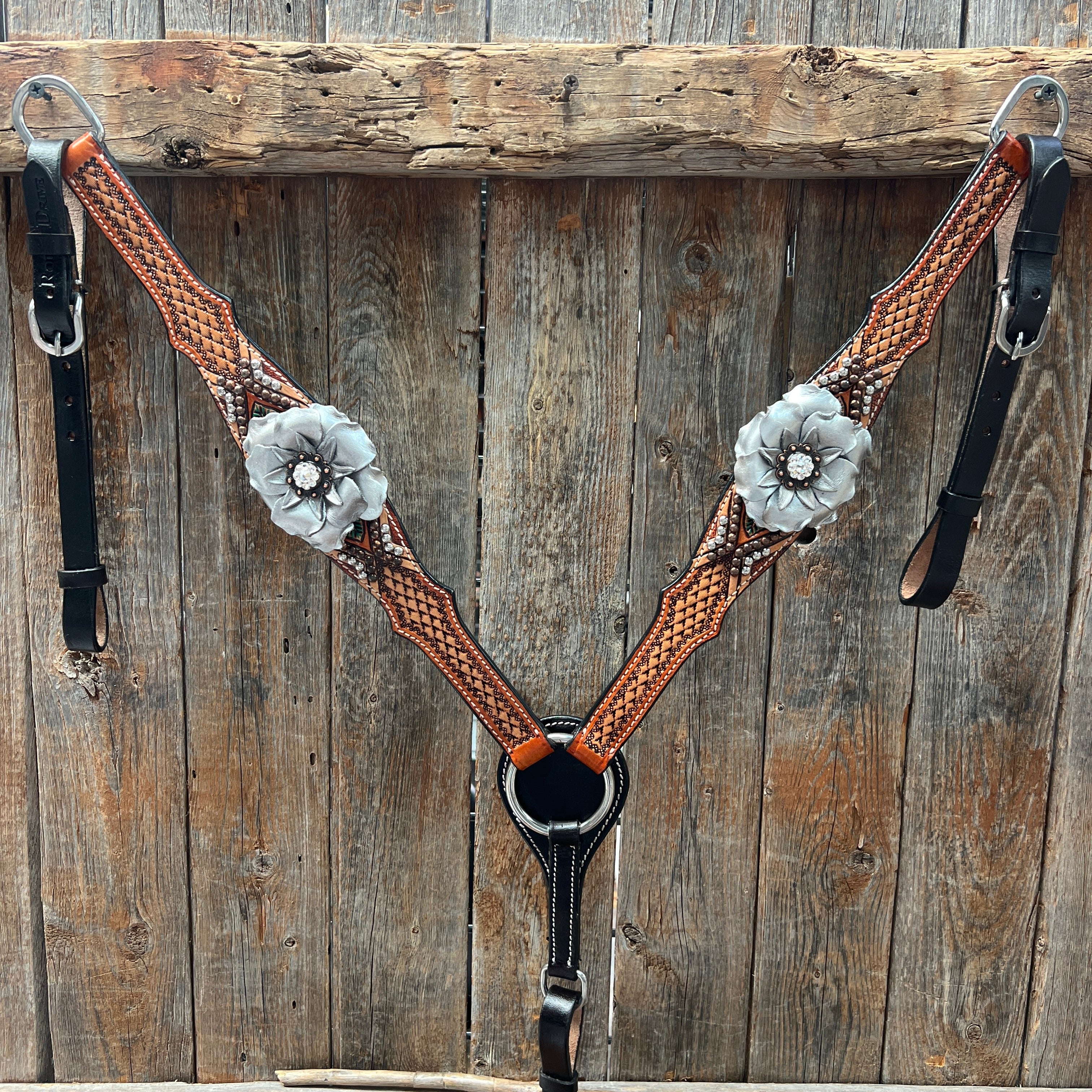 Rose Silver and Clear One Ear/ Breastcollar Tack Set #OEBC616