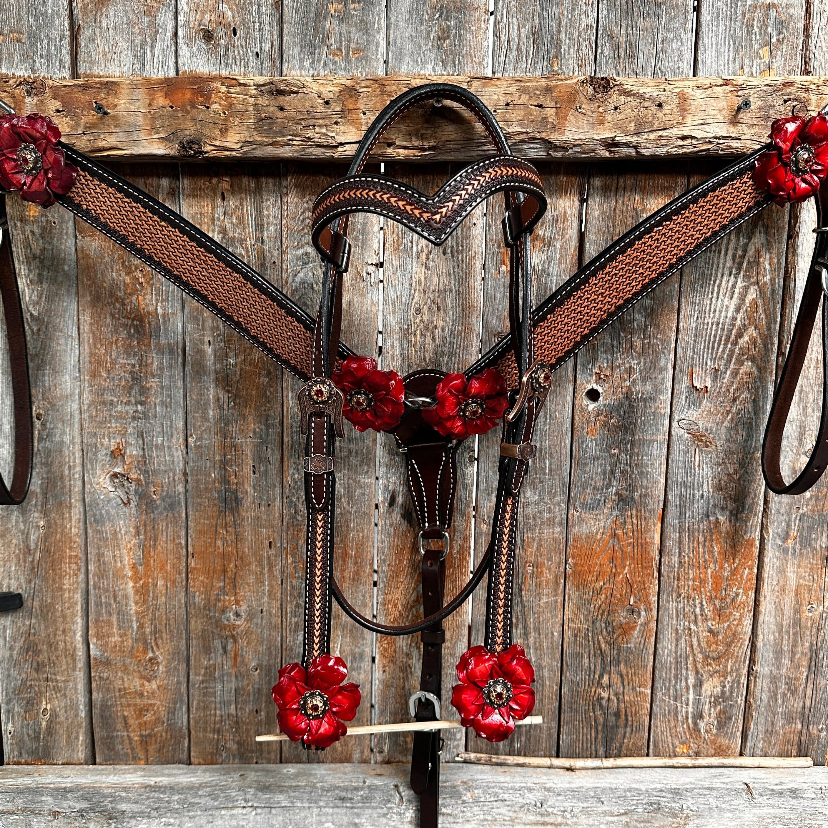Foxtail Ruby - Champagne Browband/One Ear Headstall & Breastcollar Tack Set #BBBC595