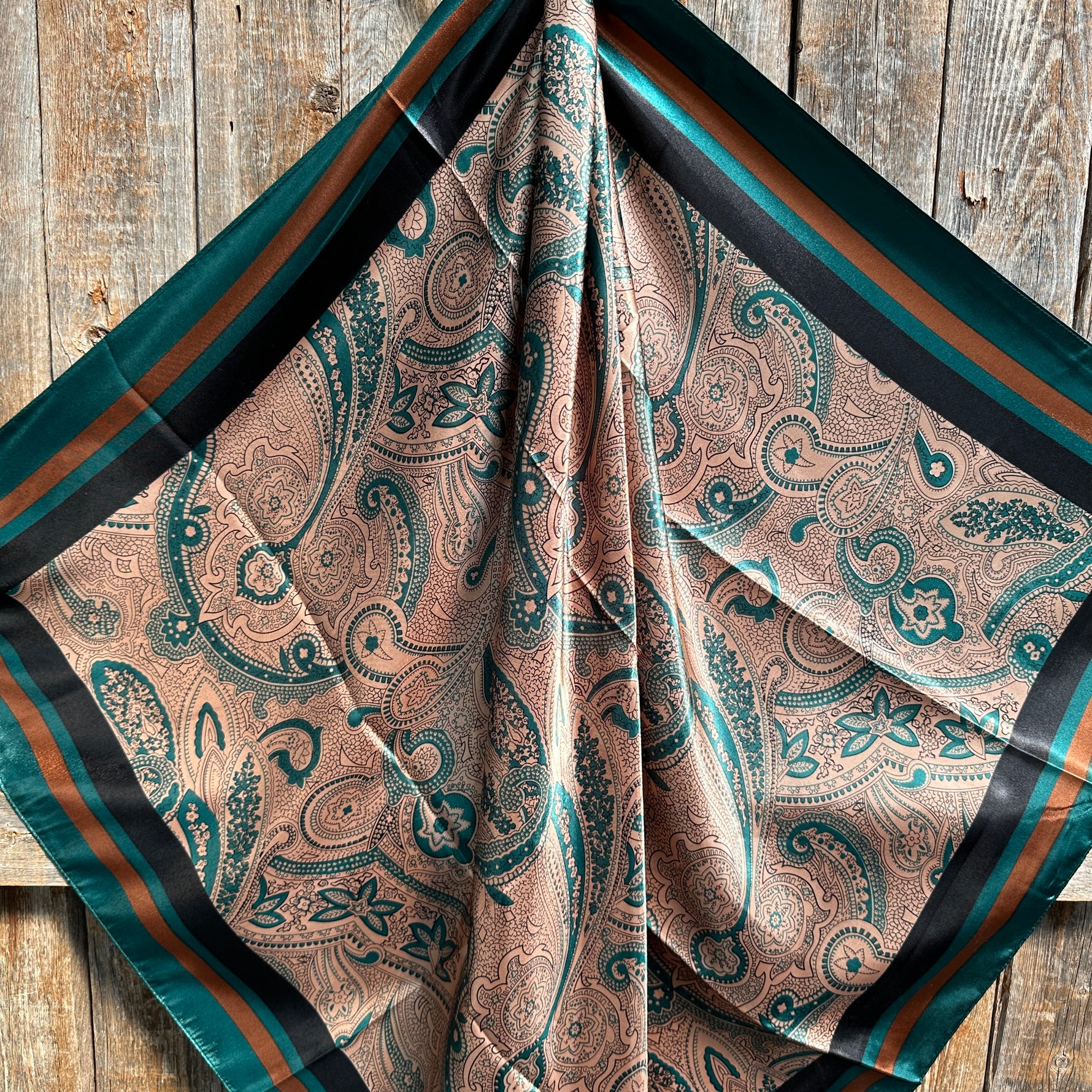 35X35" Emerald and Tan Paisley Wild Rag / Scarf WR1004