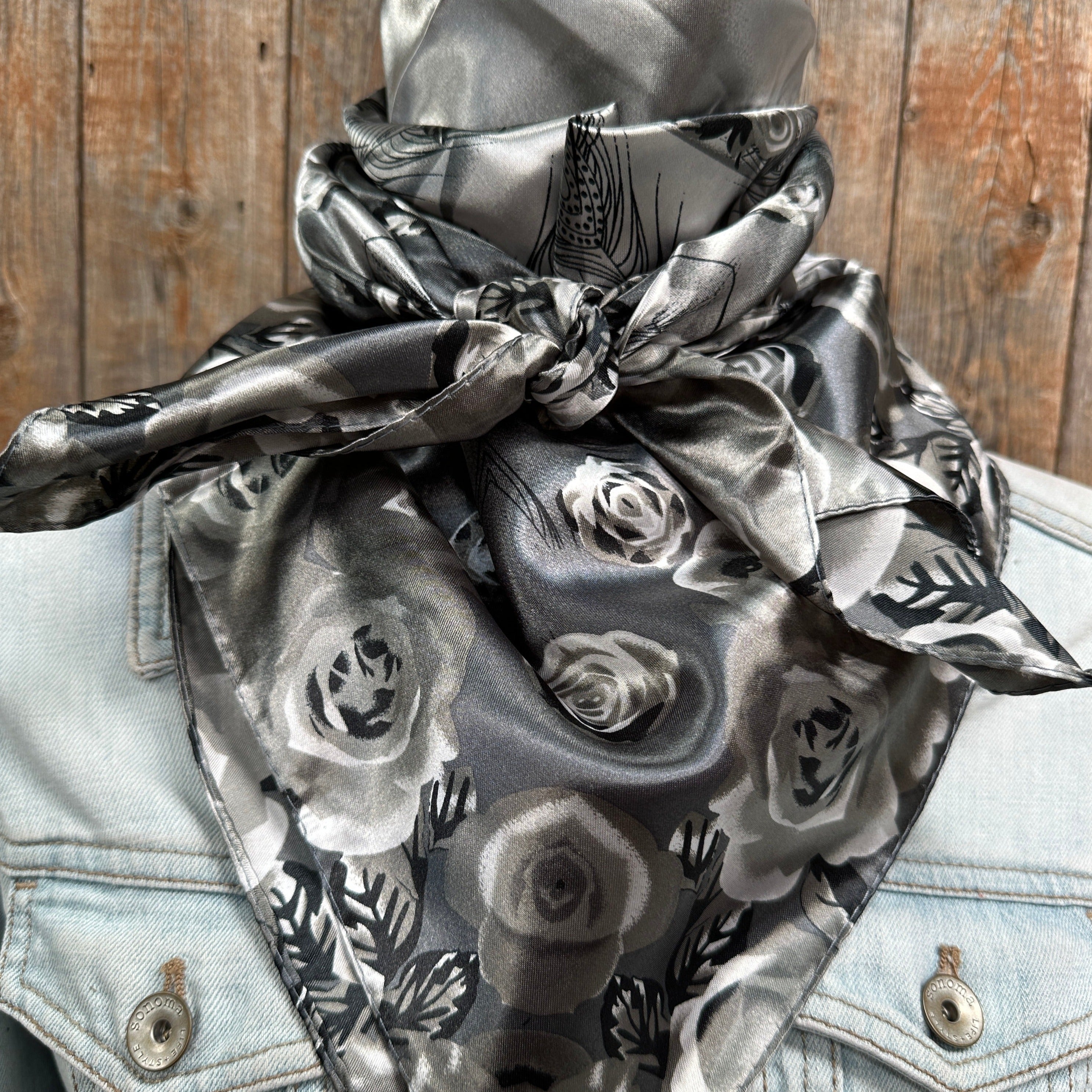 35X35" Grey Roses Wild Rag / Scarf WR1008