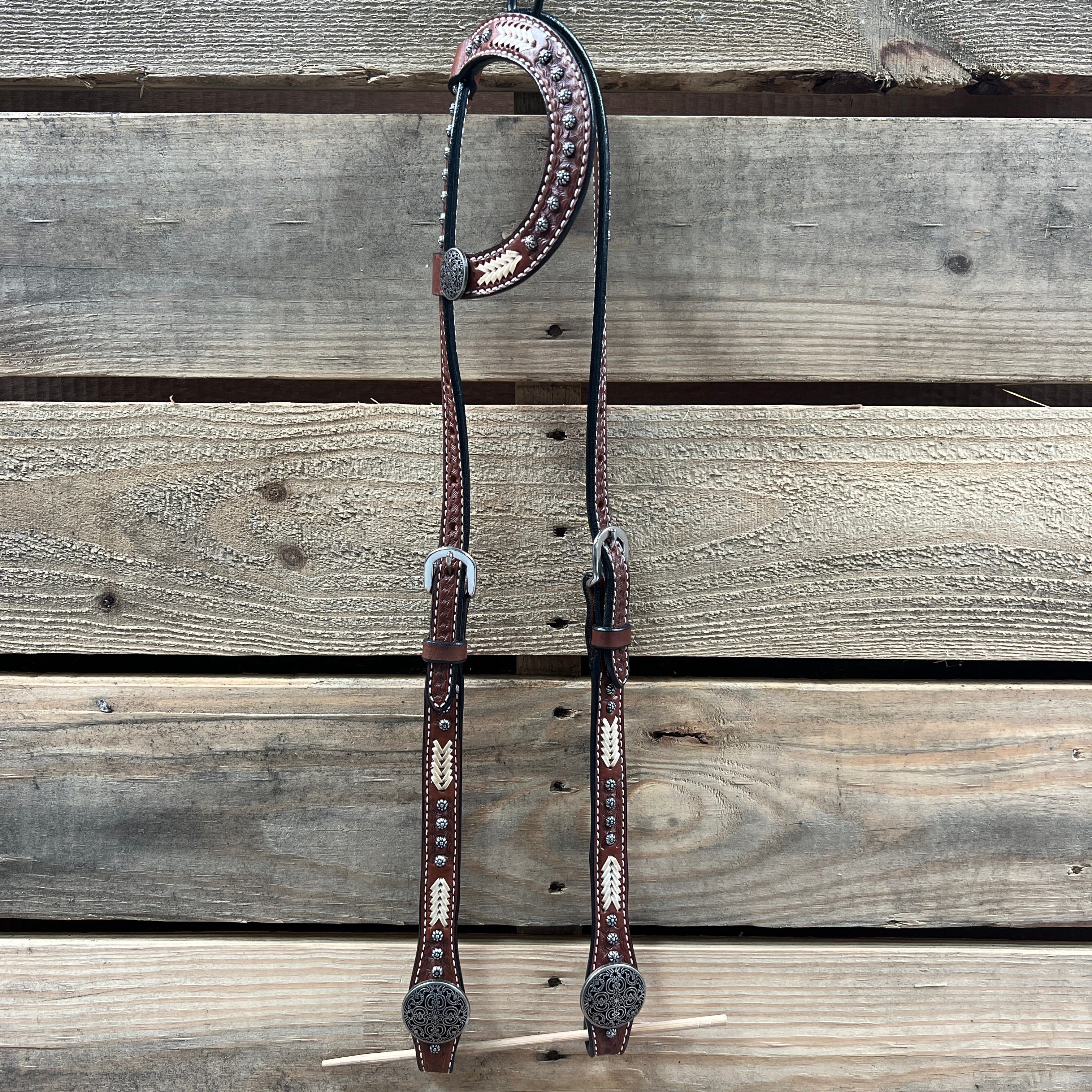 Rawhide Antique Silver Engraved Floral Western Conchos One Ear and Breastcollar Tack Set #OEBC632