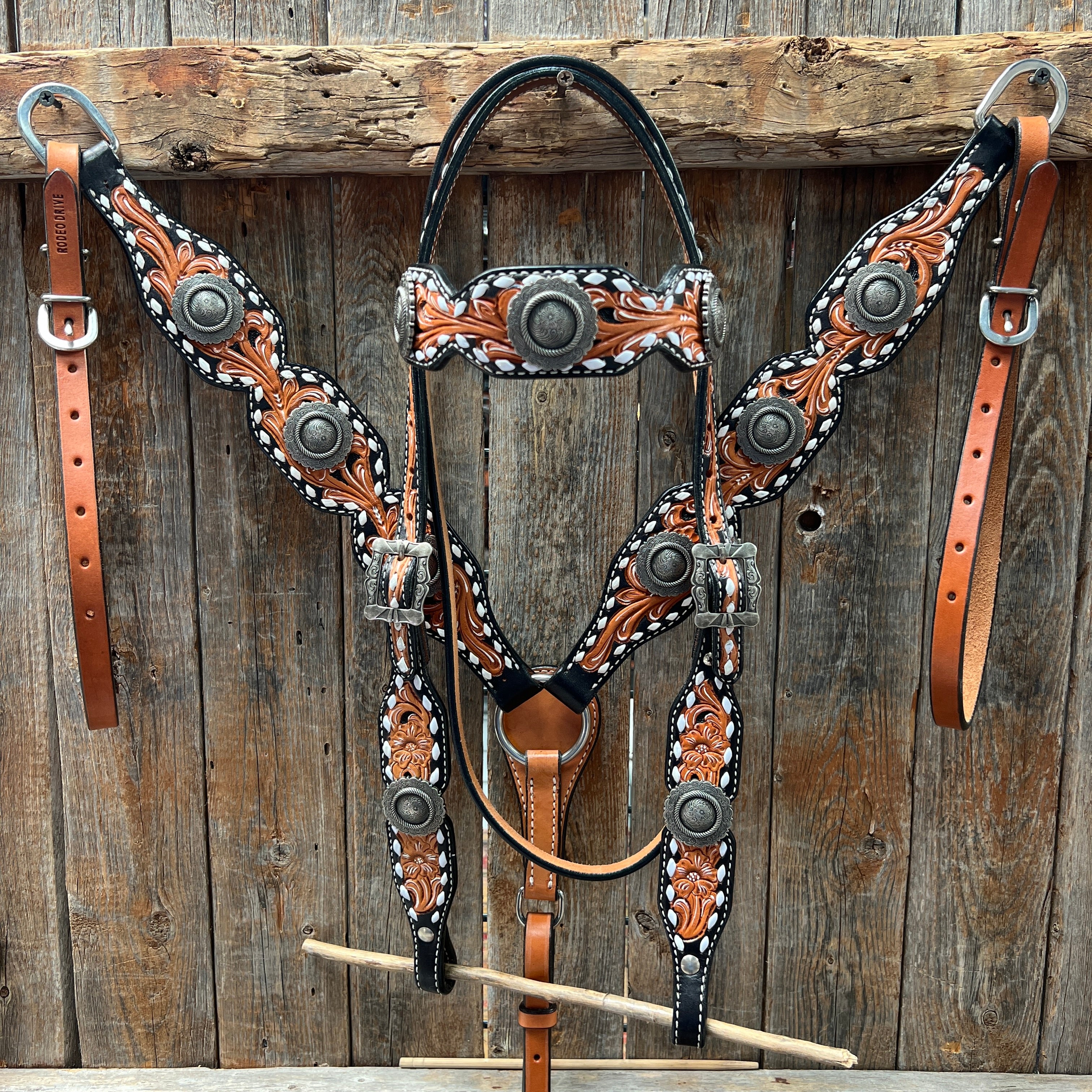 Classic Antique Silver Browband/One Ear Tack Set  #BBBC636