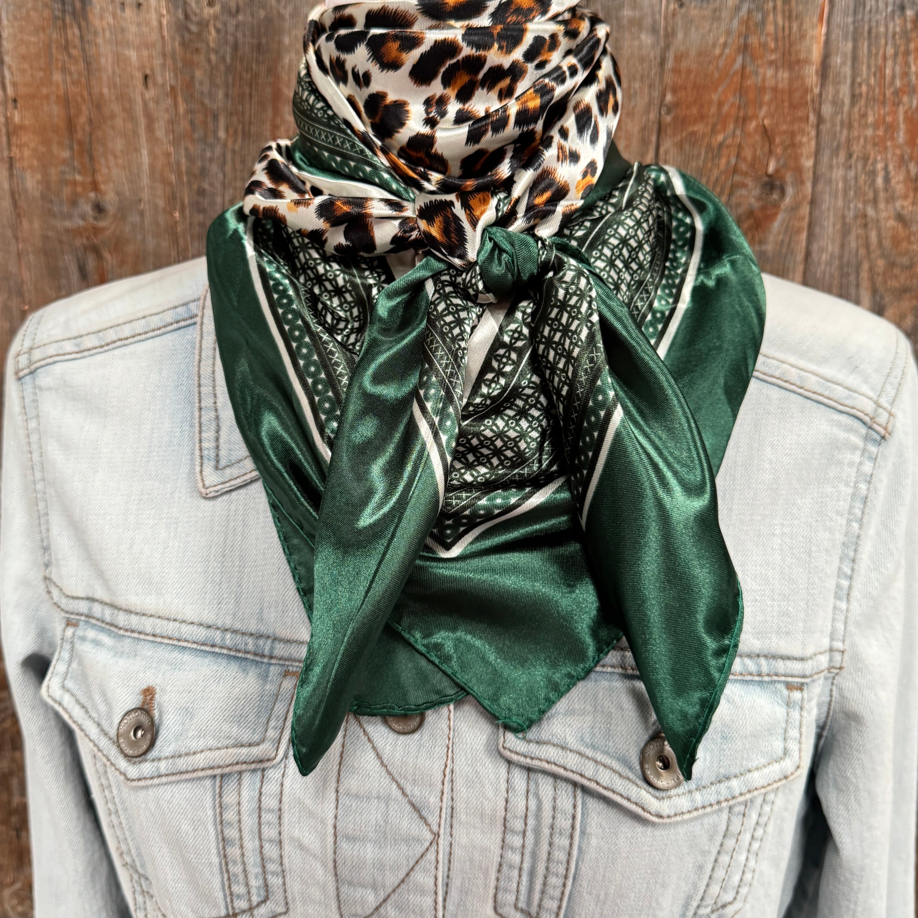 35X35" Green Animal Print Wild Rag / Scarf WR3387