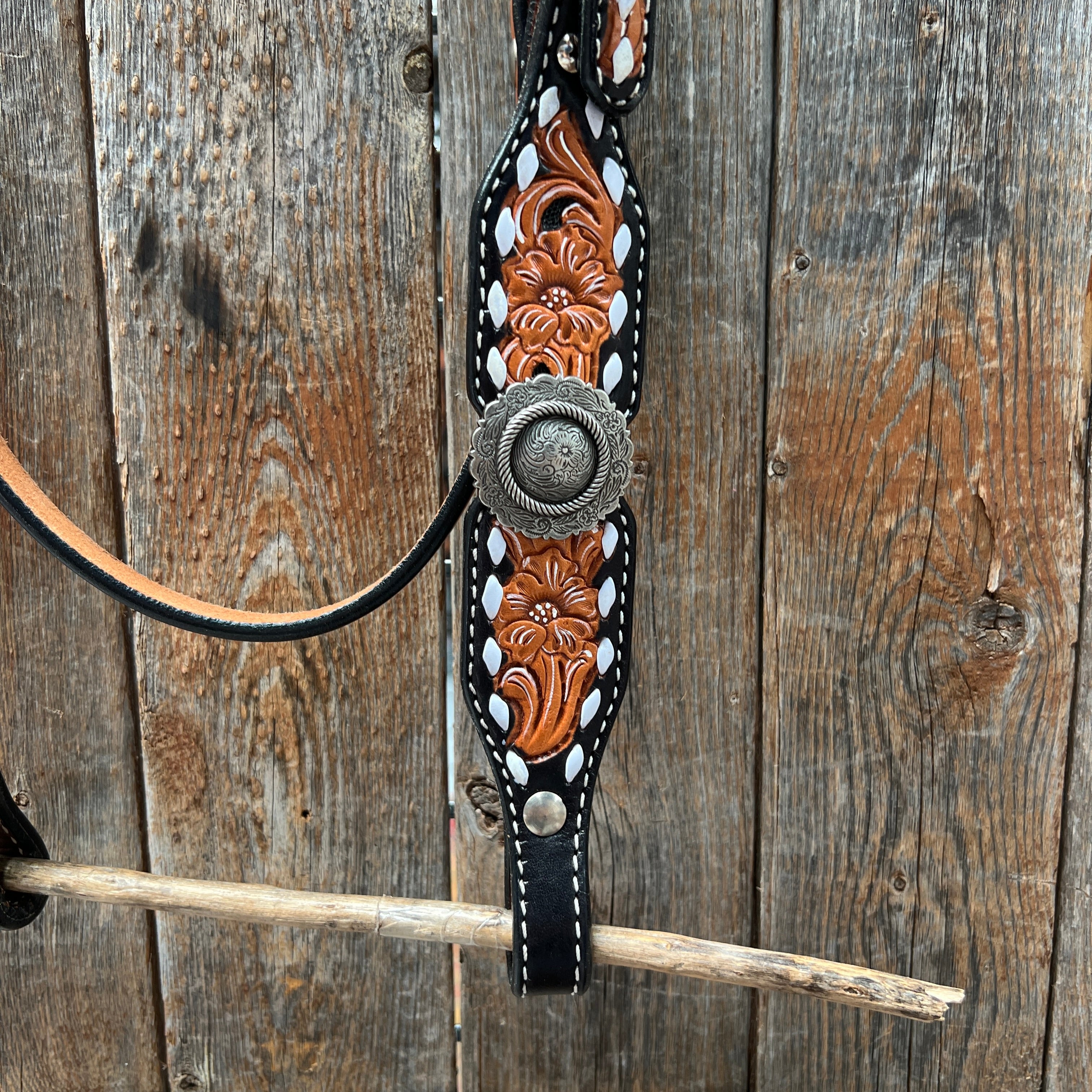 Classic Antique Silver Browband/One Ear Tack Set  #BBBC636