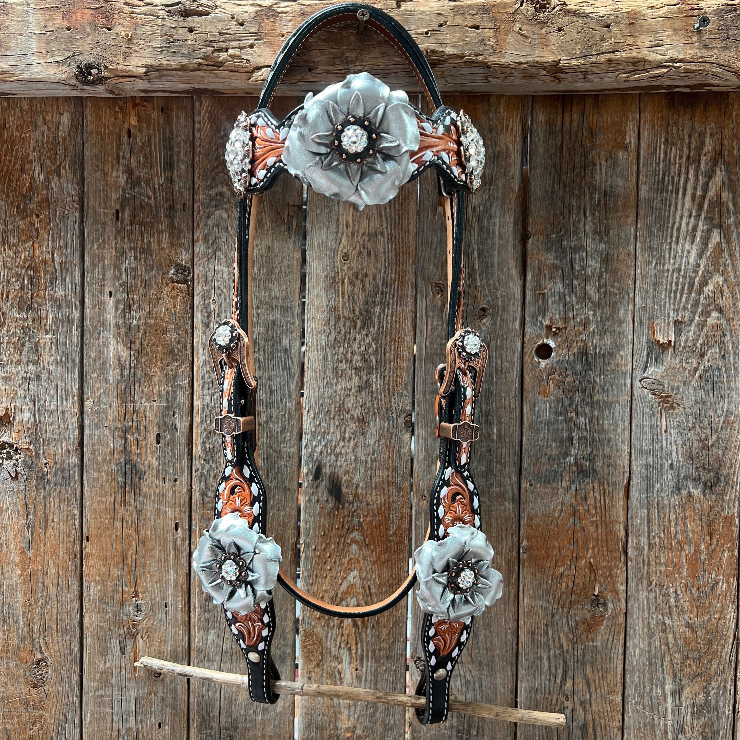 Classic Style Buckstitch Browband/One Ear Headstall & Breastcollar Tack Set BBBC406