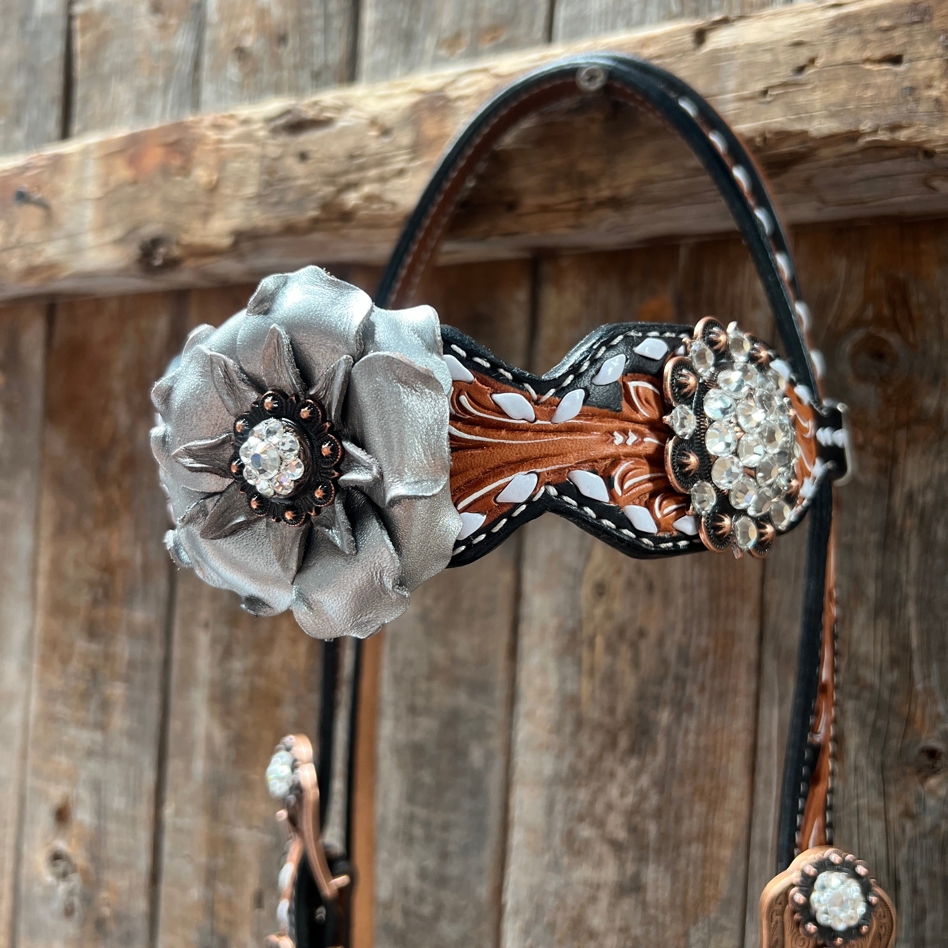 Classic Style Buckstitch Browband/One Ear Headstall & Breastcollar Tack Set BBBC406