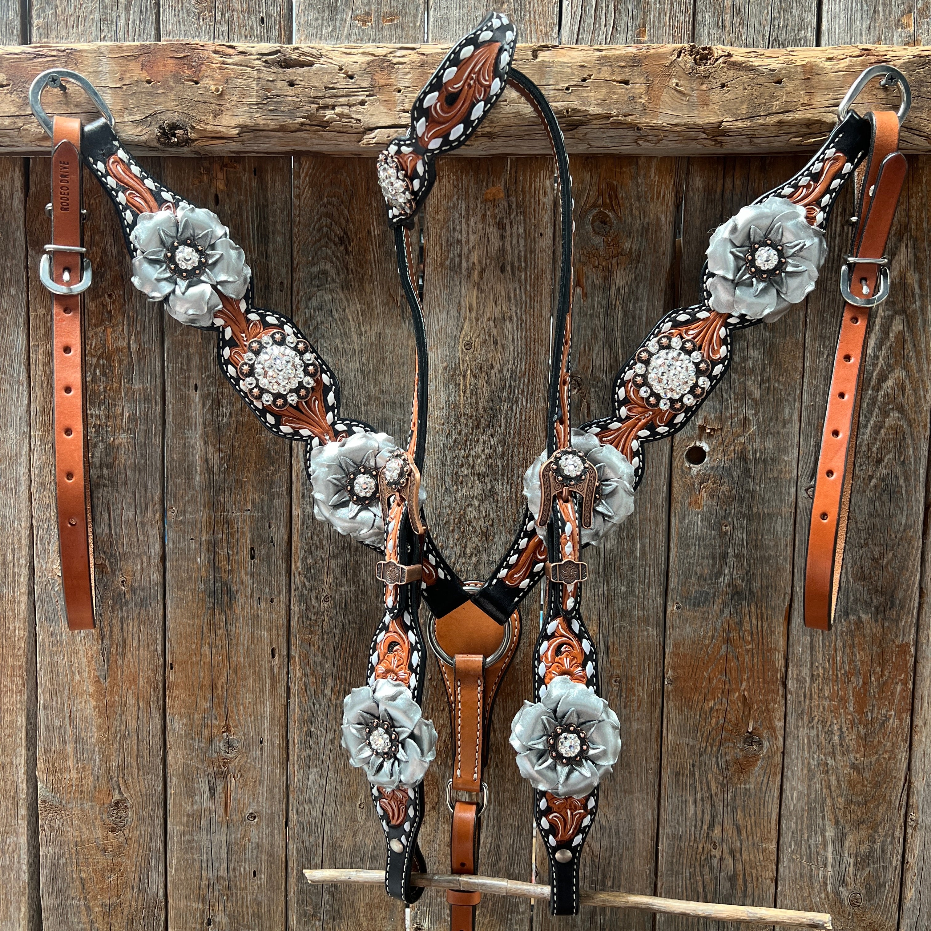 Classic Style Buckstitch Browband/One Ear Headstall & Breastcollar Tack Set BBBC406