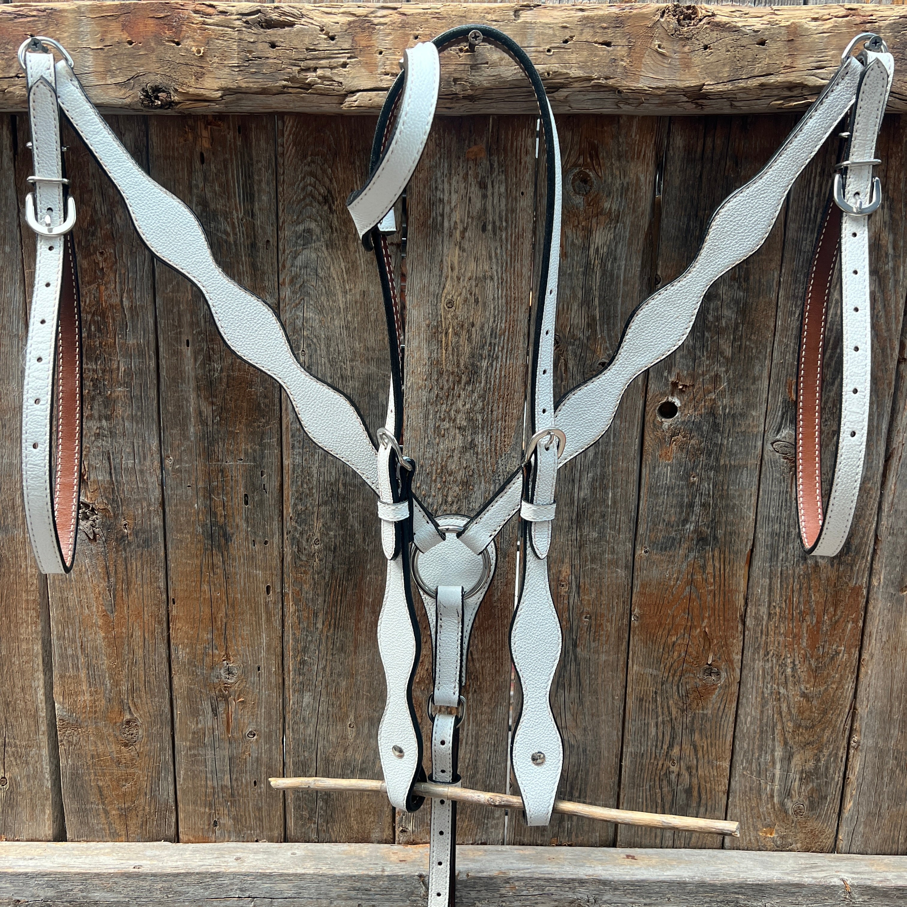 White Leather Scalloped Tack Sets