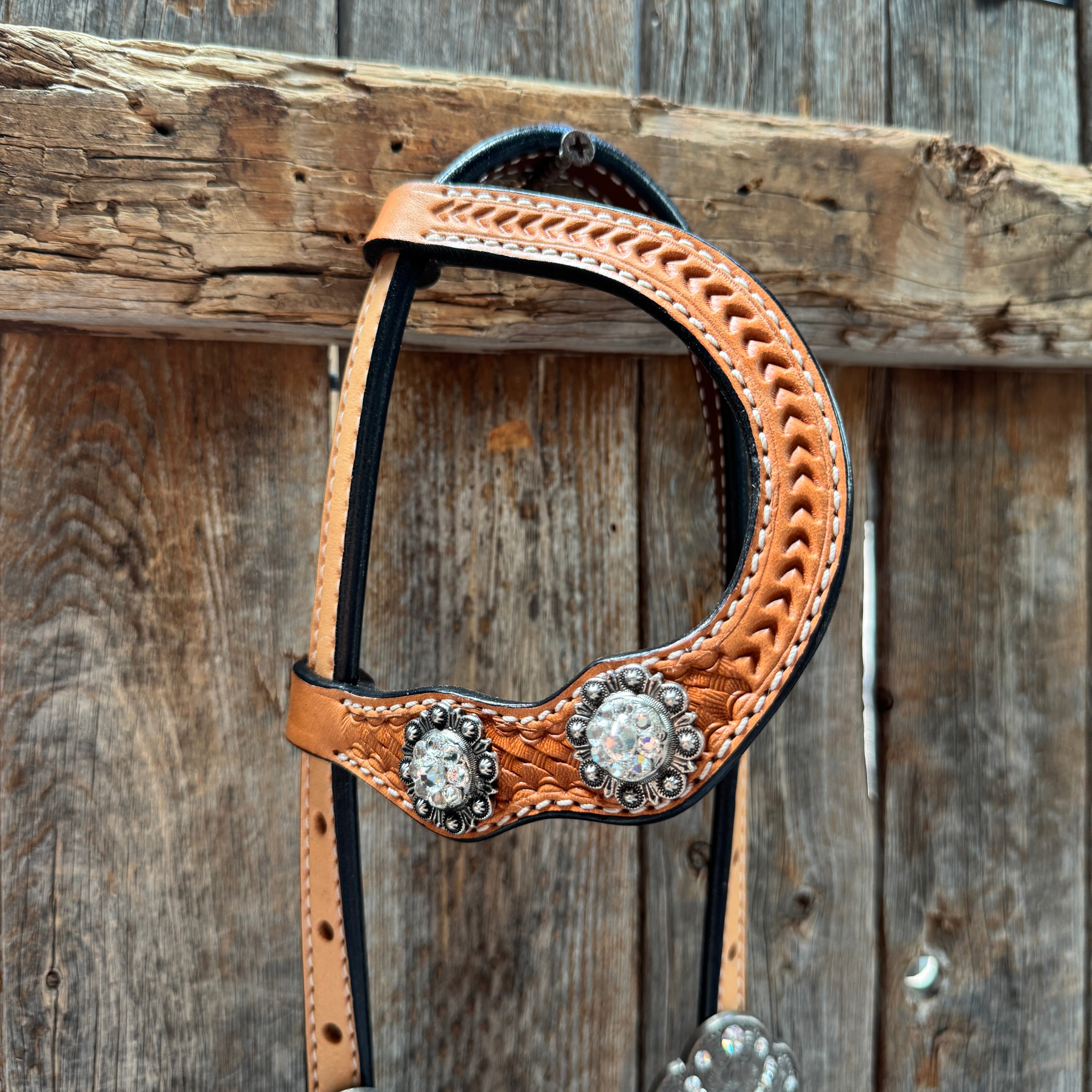 Light Oil Basketweave  Clear One Ear Tack Set  #OEBC674