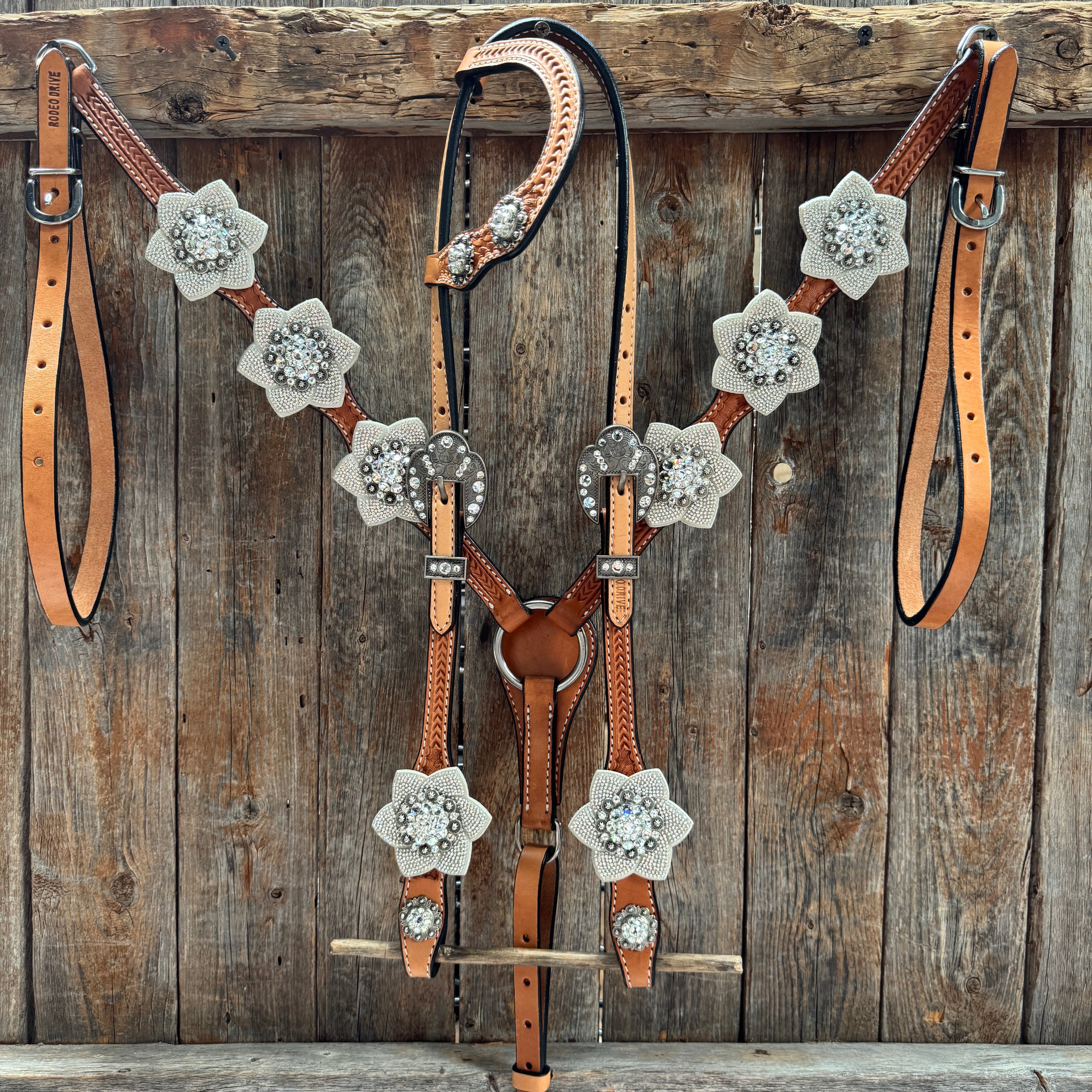 Light Oil Basketweave  Clear One Ear Tack Set  #OEBC674