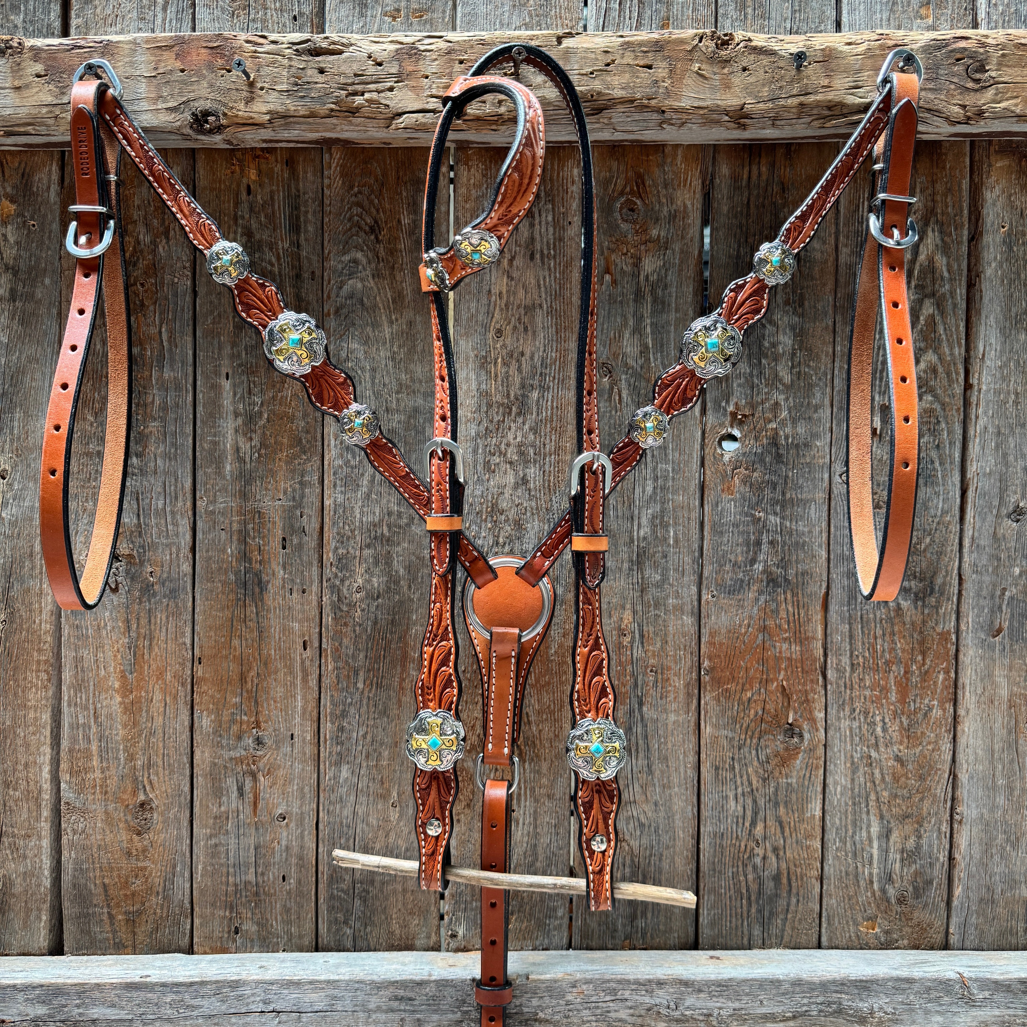 Light Oil Floral Gold Cross, Turquoise Browband/One Ear Breastcollar Tack Set #BBBC676