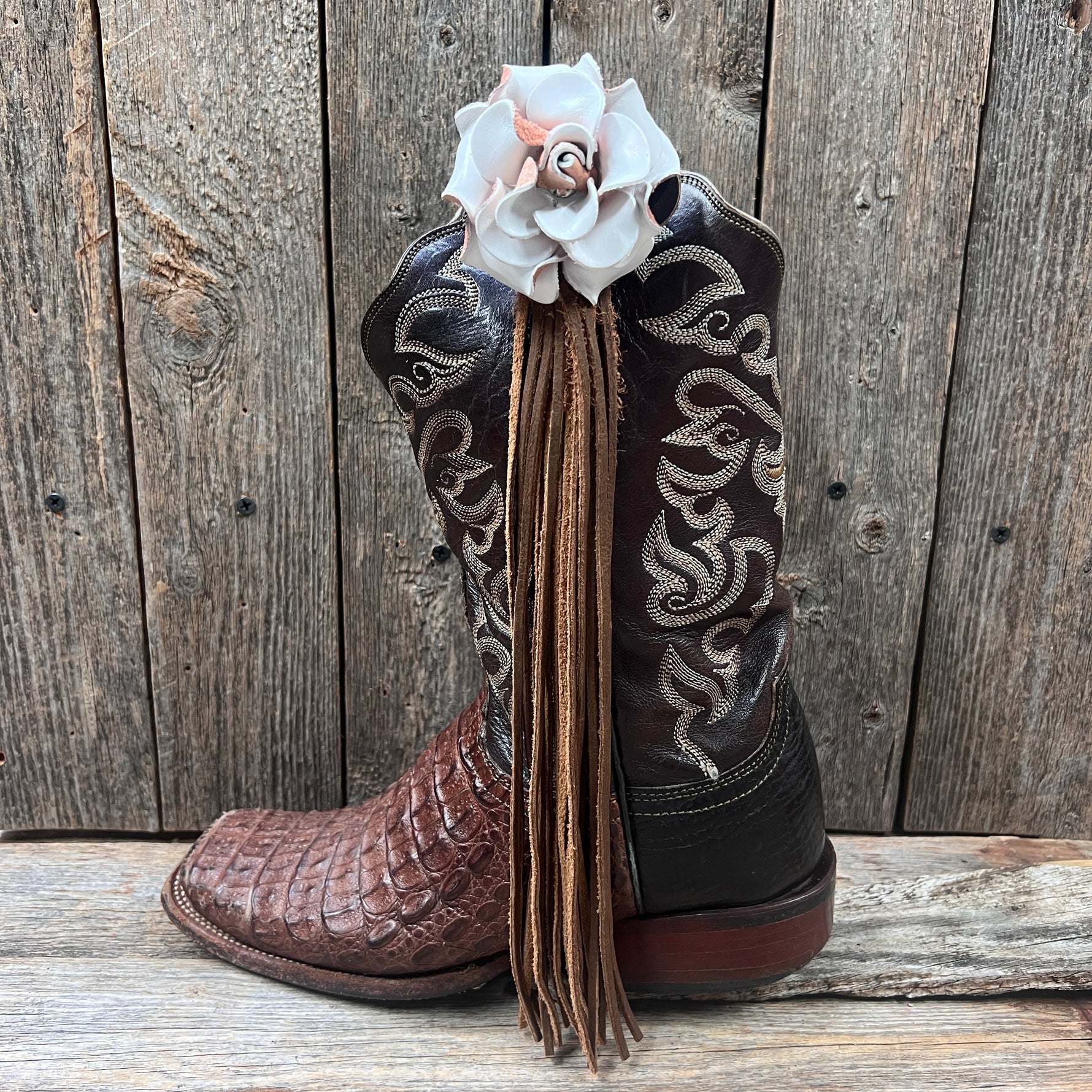 Boot Cuff Jewelry - White Leather Rose - Fringe