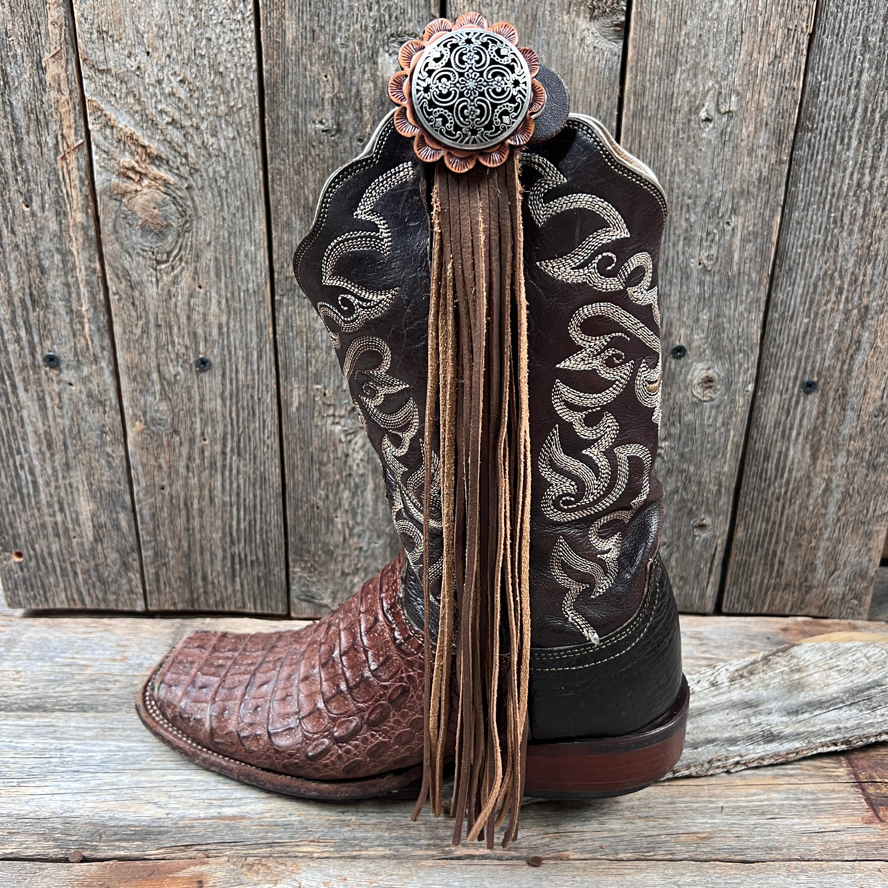 Boot Cuff Jewelry - Antique Silver Floral Engraved Concho - Fringe