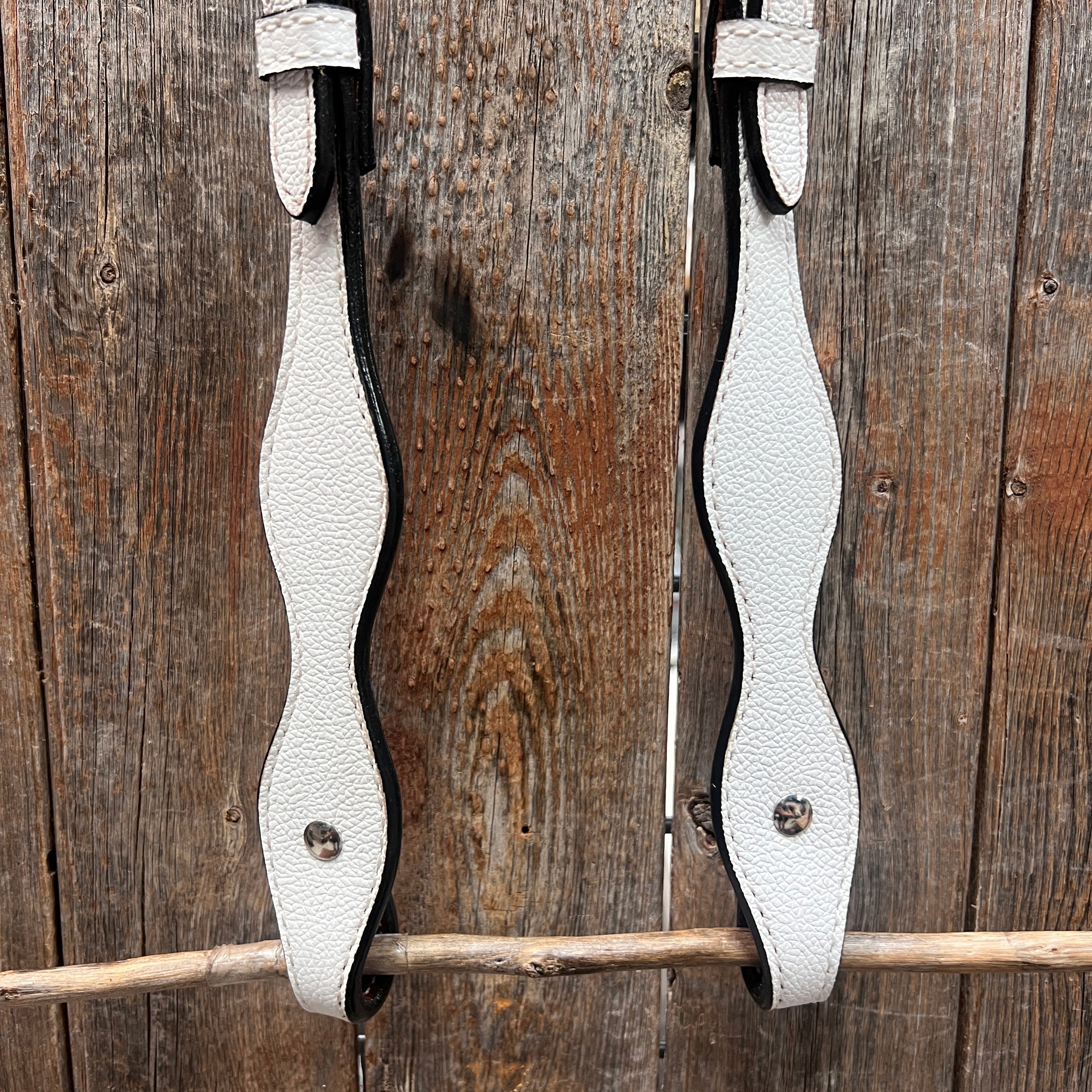 White Leather Scalloped Tack Sets