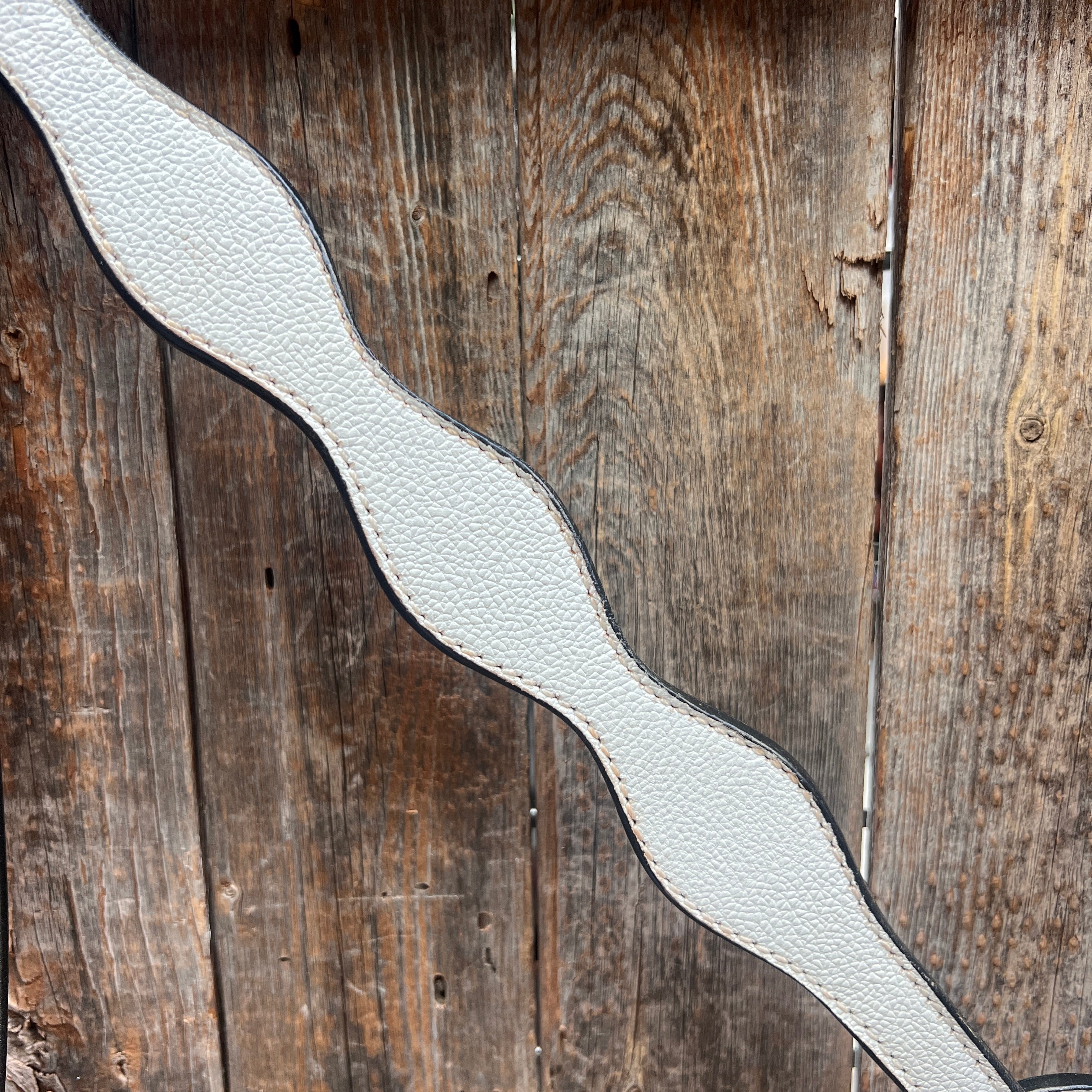 White Leather Scalloped Tack Sets