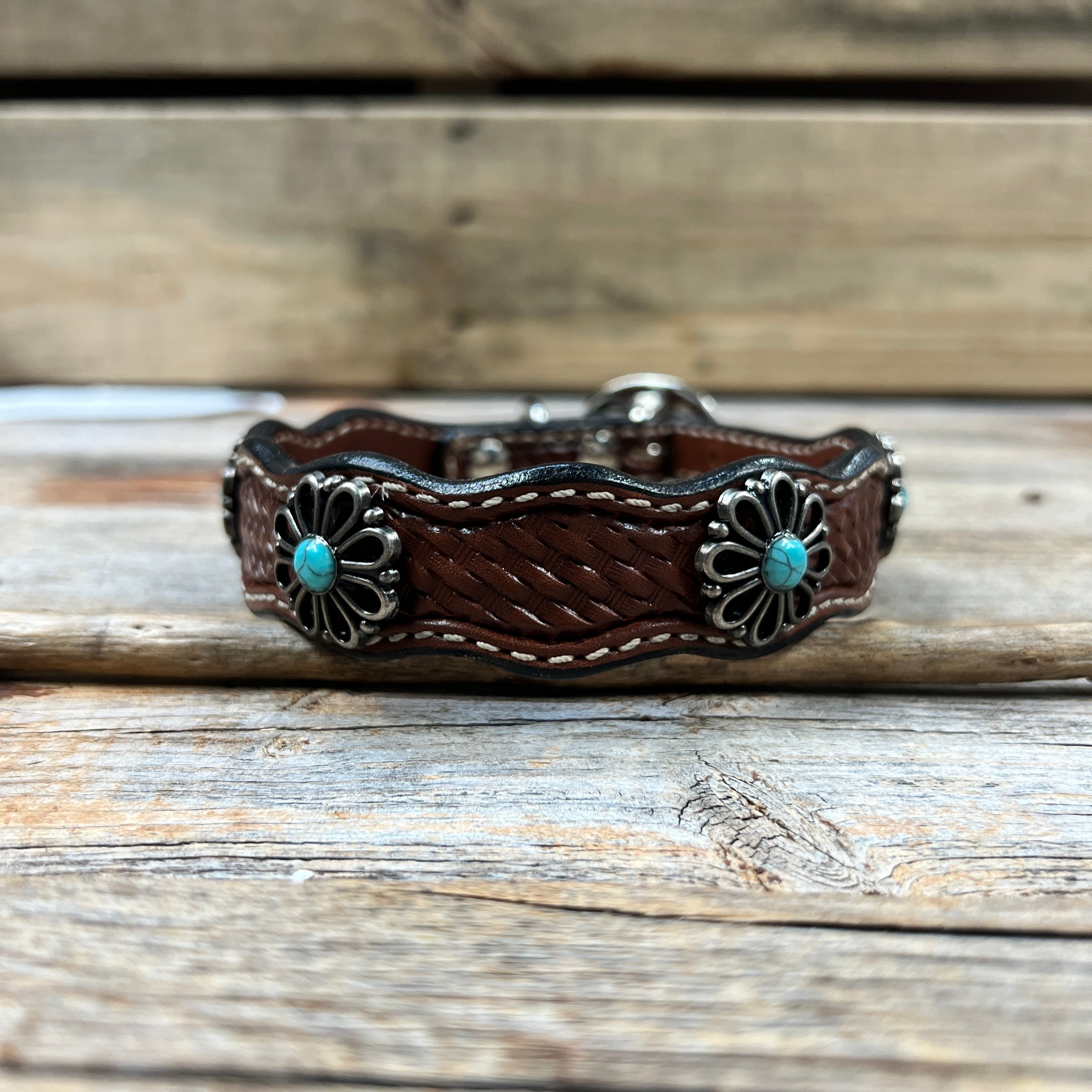 Leather Dog Collar With Turquoise Flower Conchos 10