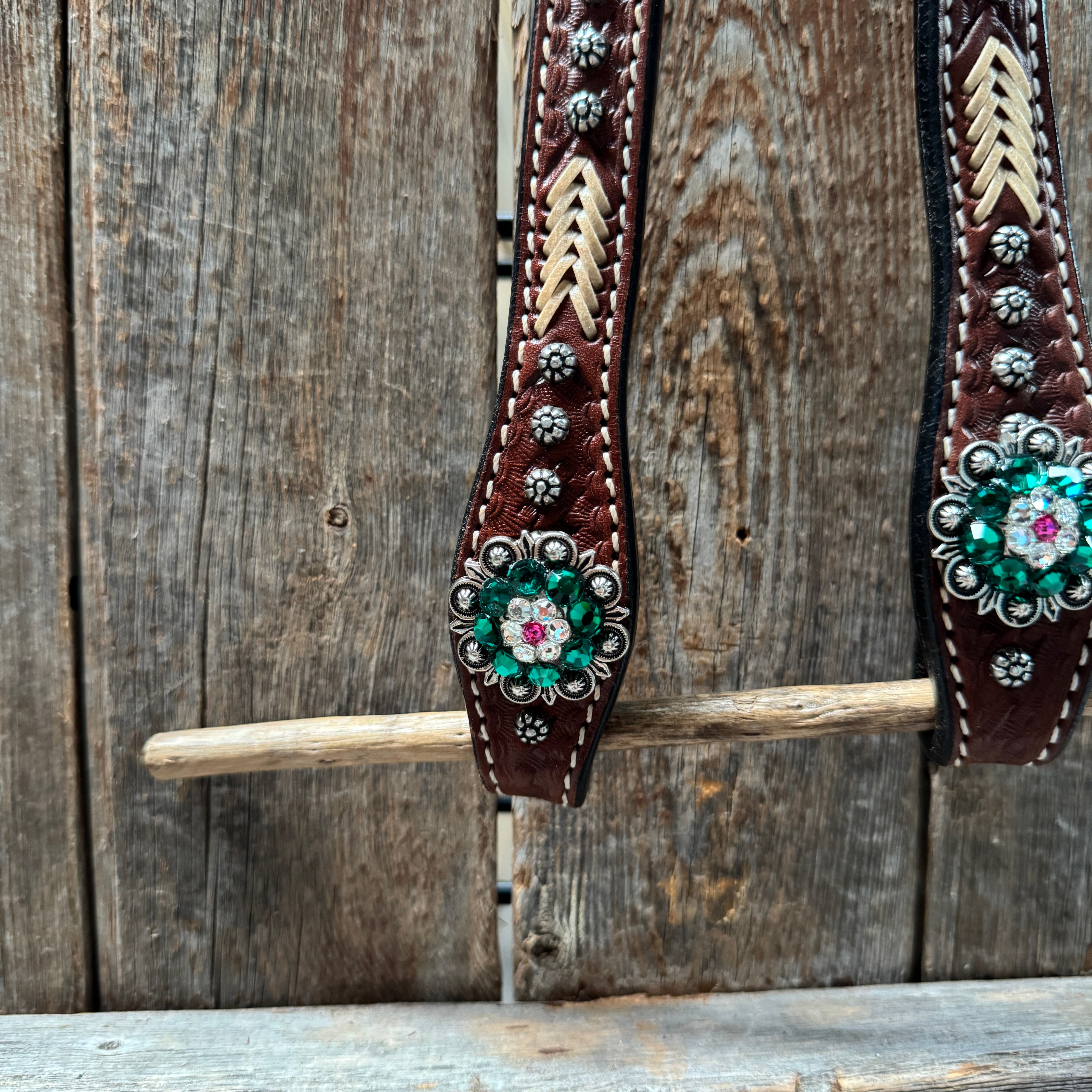 Rawhide Fuchsia, Clear and Emerald One Ear Headstall and Breastcollar Tack Set #OEBC412