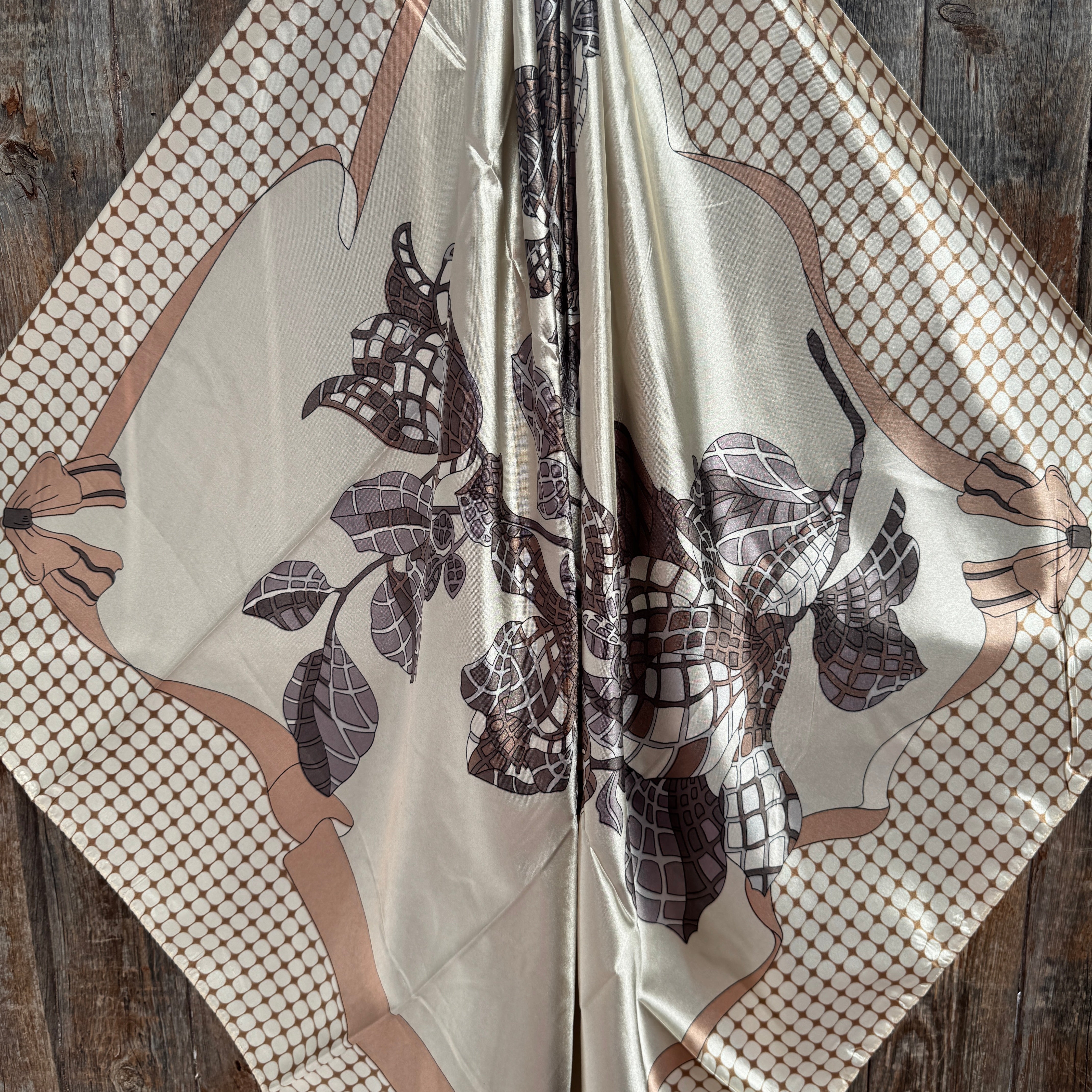 35X35" Tan and Cream Wild Rag / Scarf WR3305