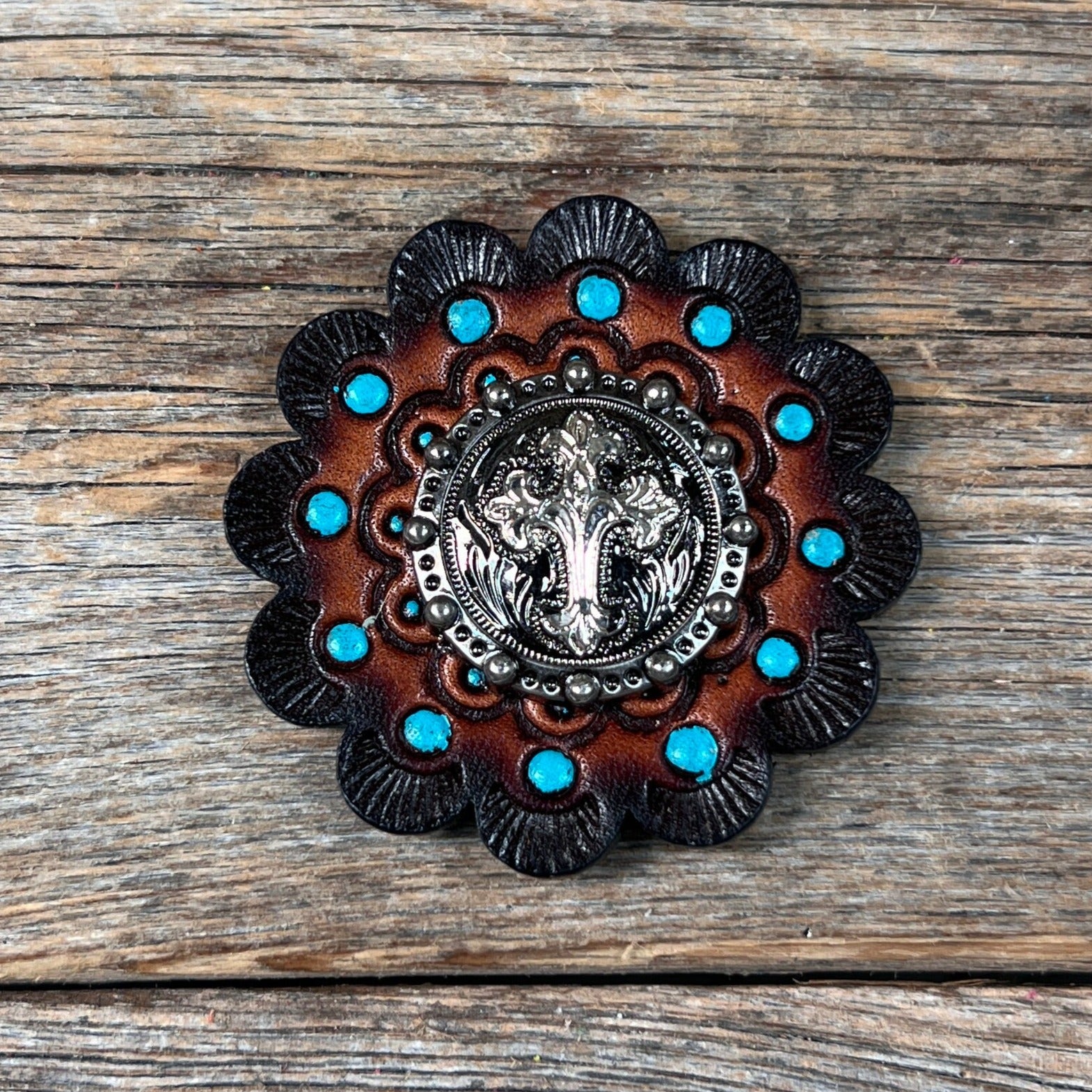 Antique Silver Cross Western Concho W191