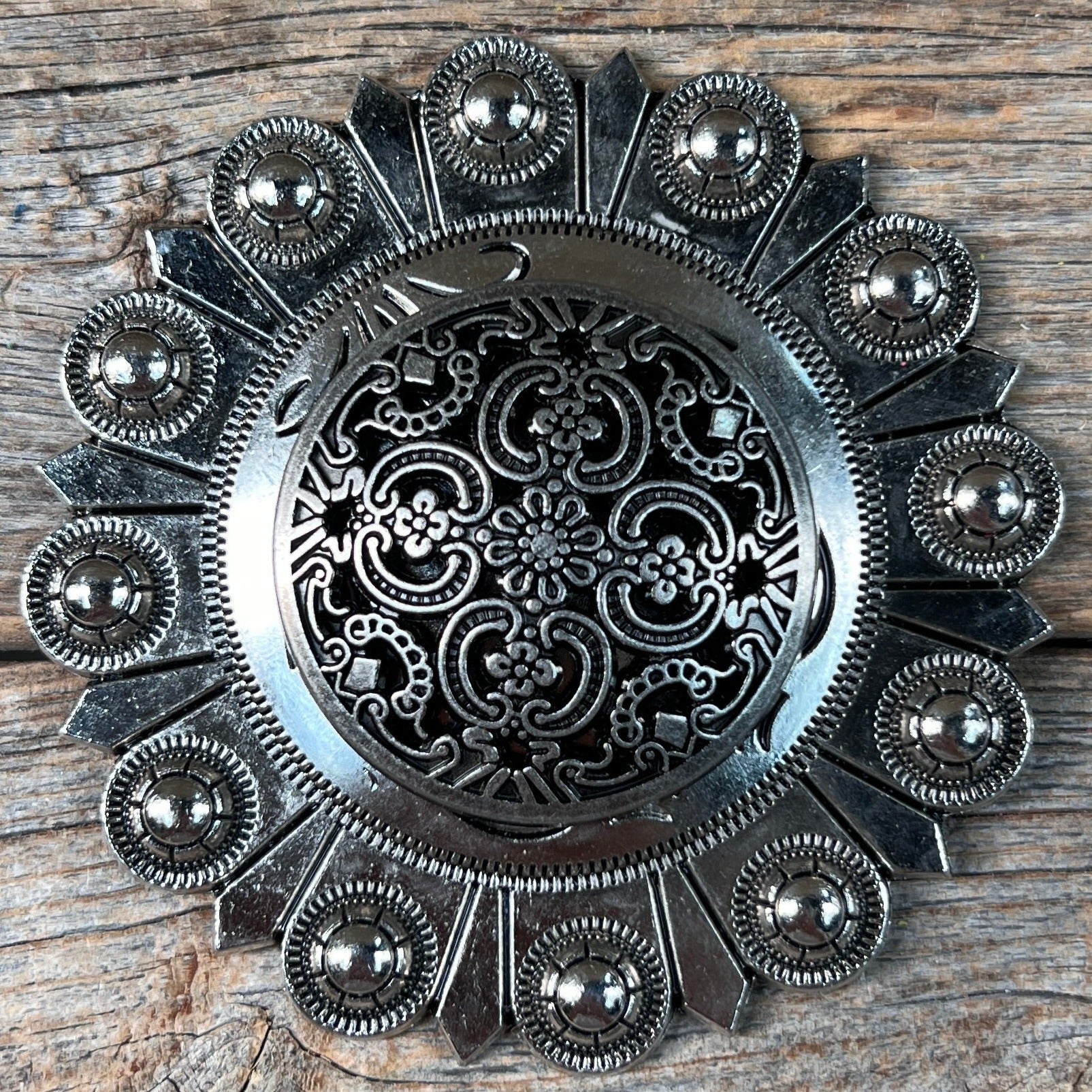 Antique Silver Floral Engraved Western Concho W225