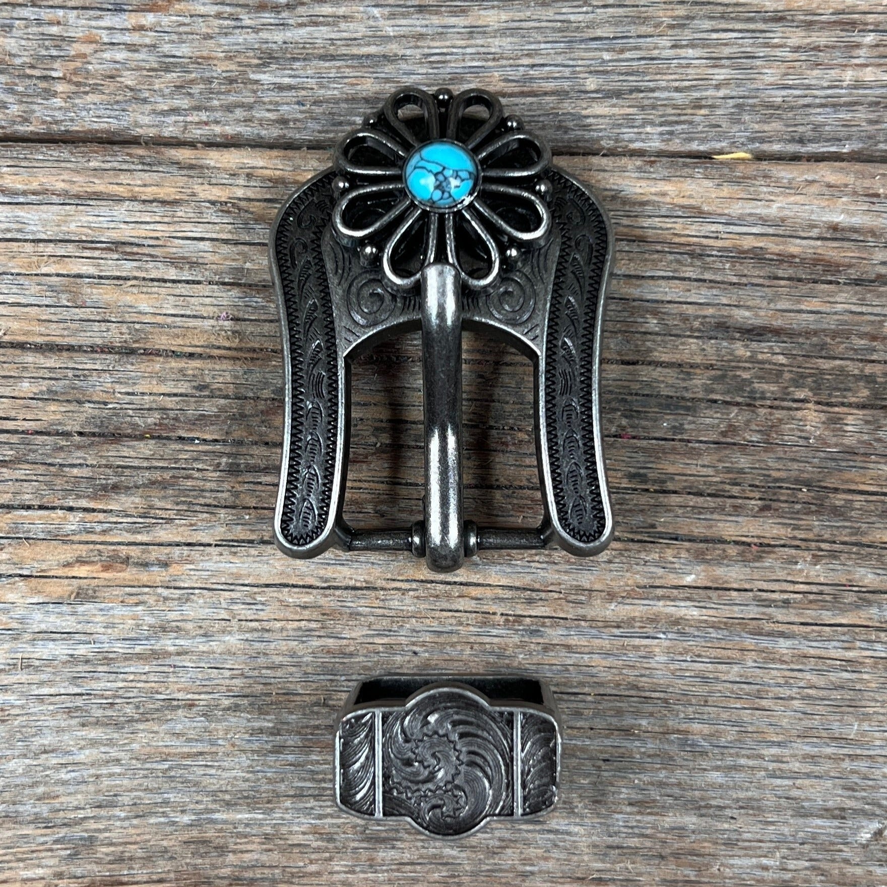 Antique Silver Turquoise Flower Western Concho W231