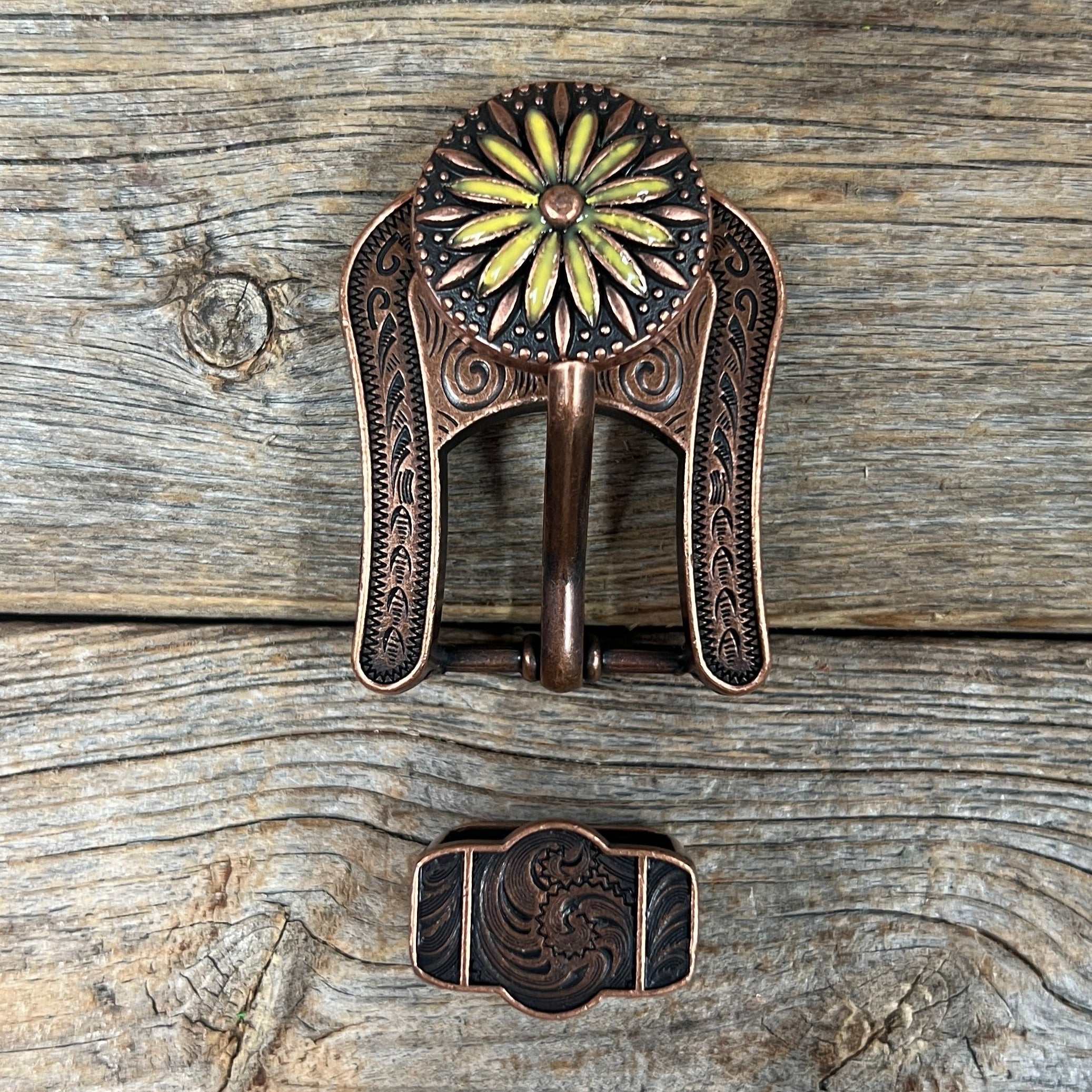 Copper Yellow Daisy Western Concho W229