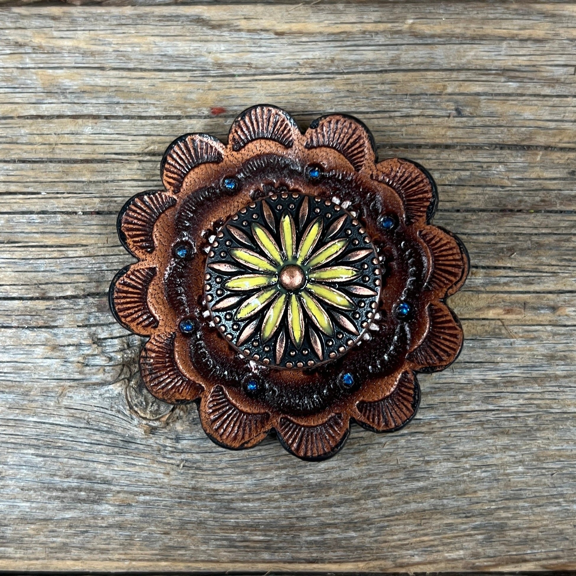Copper Yellow Daisy Western Concho W229