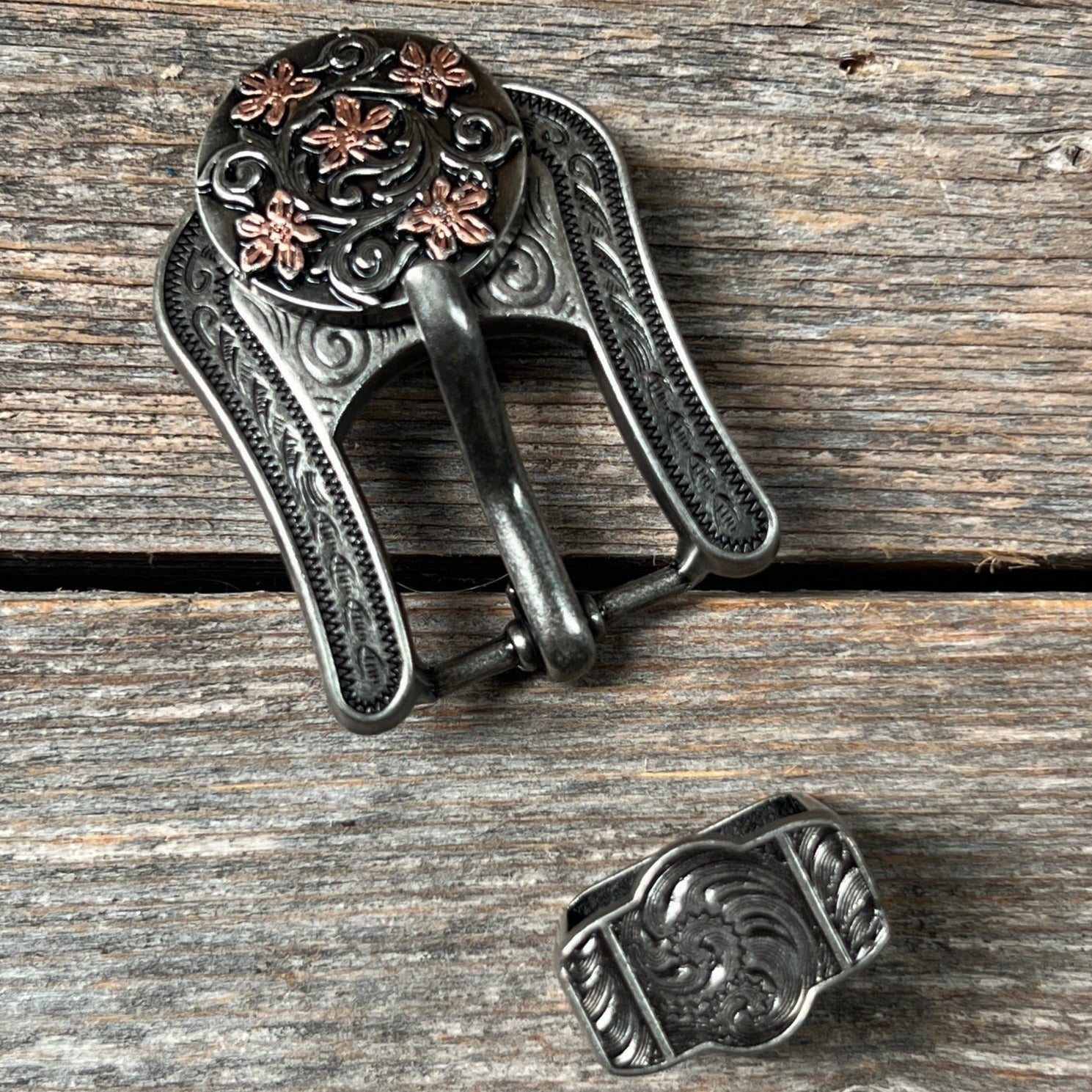 Silver - Copper Floral Western Concho W200