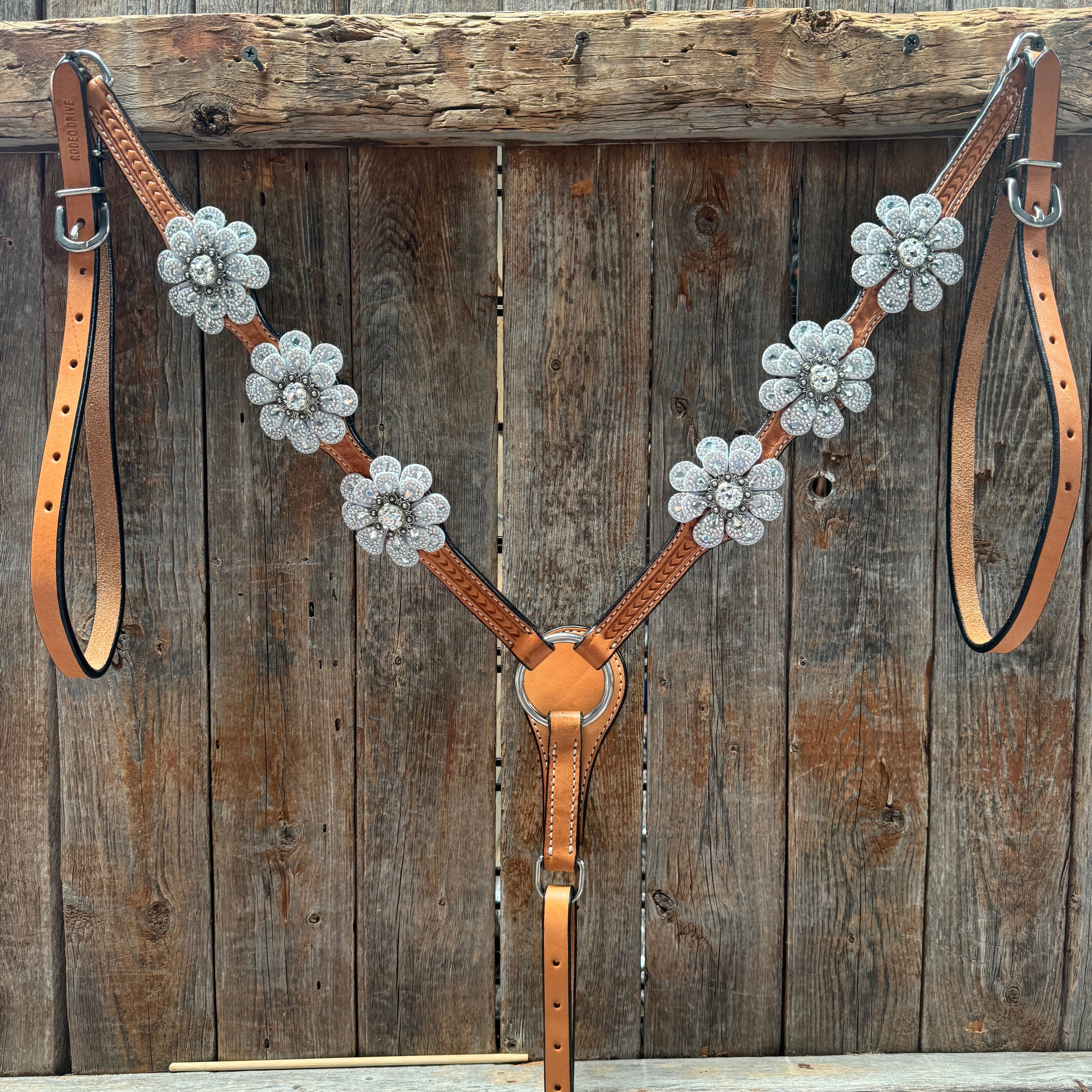 Light Oil Basketweave Tear Drop Flower Clear One Ear Tack Set  #OEBC449