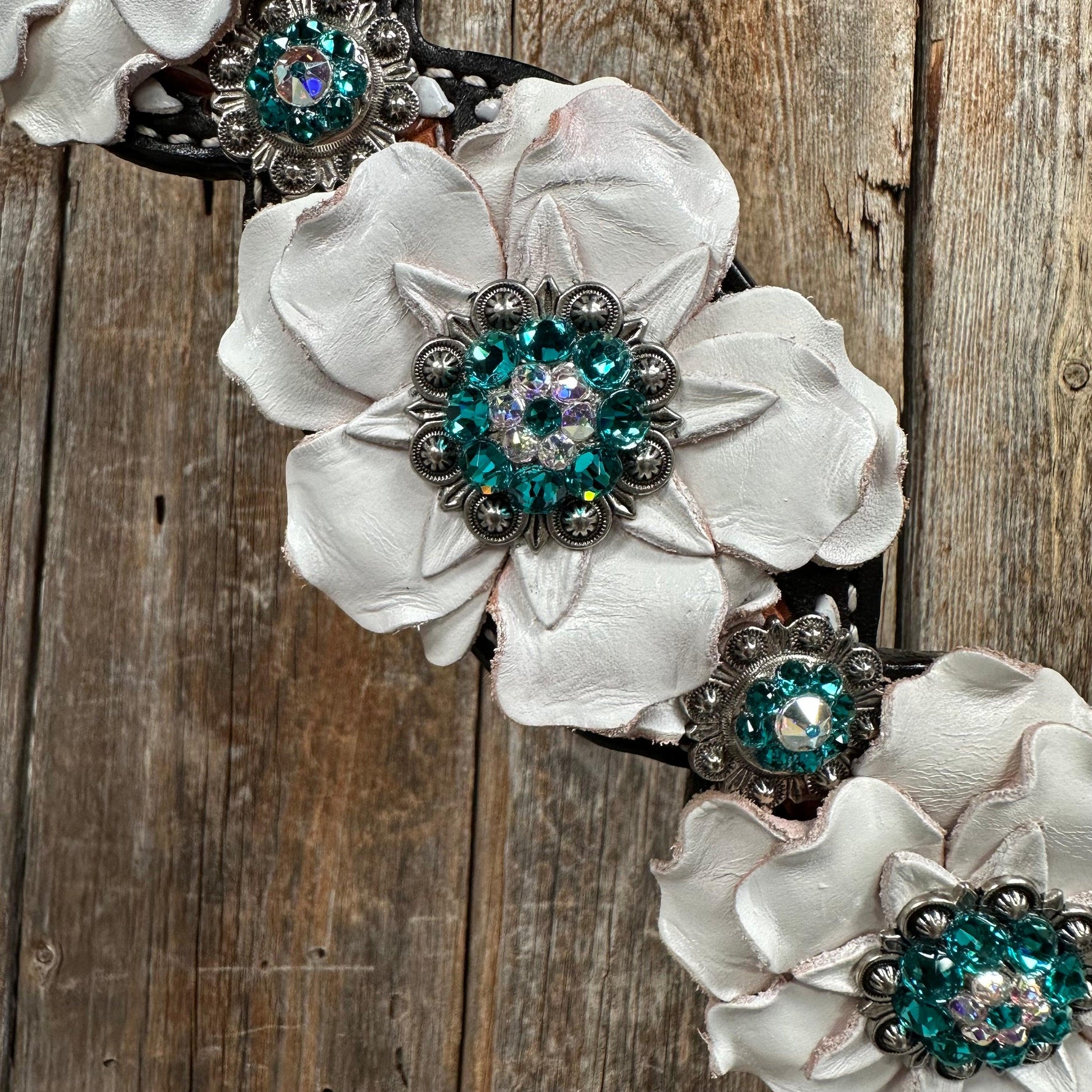 Classic Teal & White One Ear / Breastcollar #OEBC548 - RODEO DRIVE