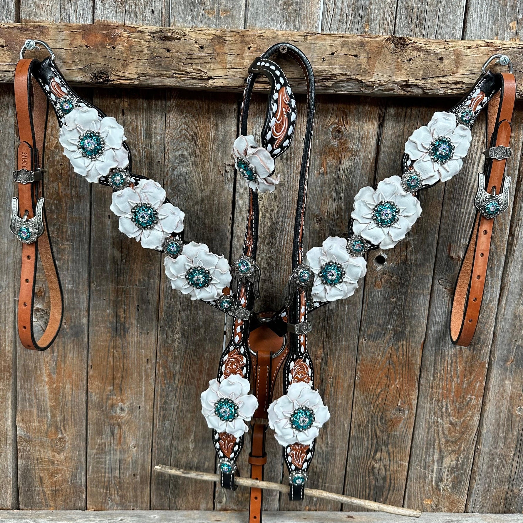 Classic Teal & White One Ear / Breastcollar #OEBC548 - RODEO DRIVE