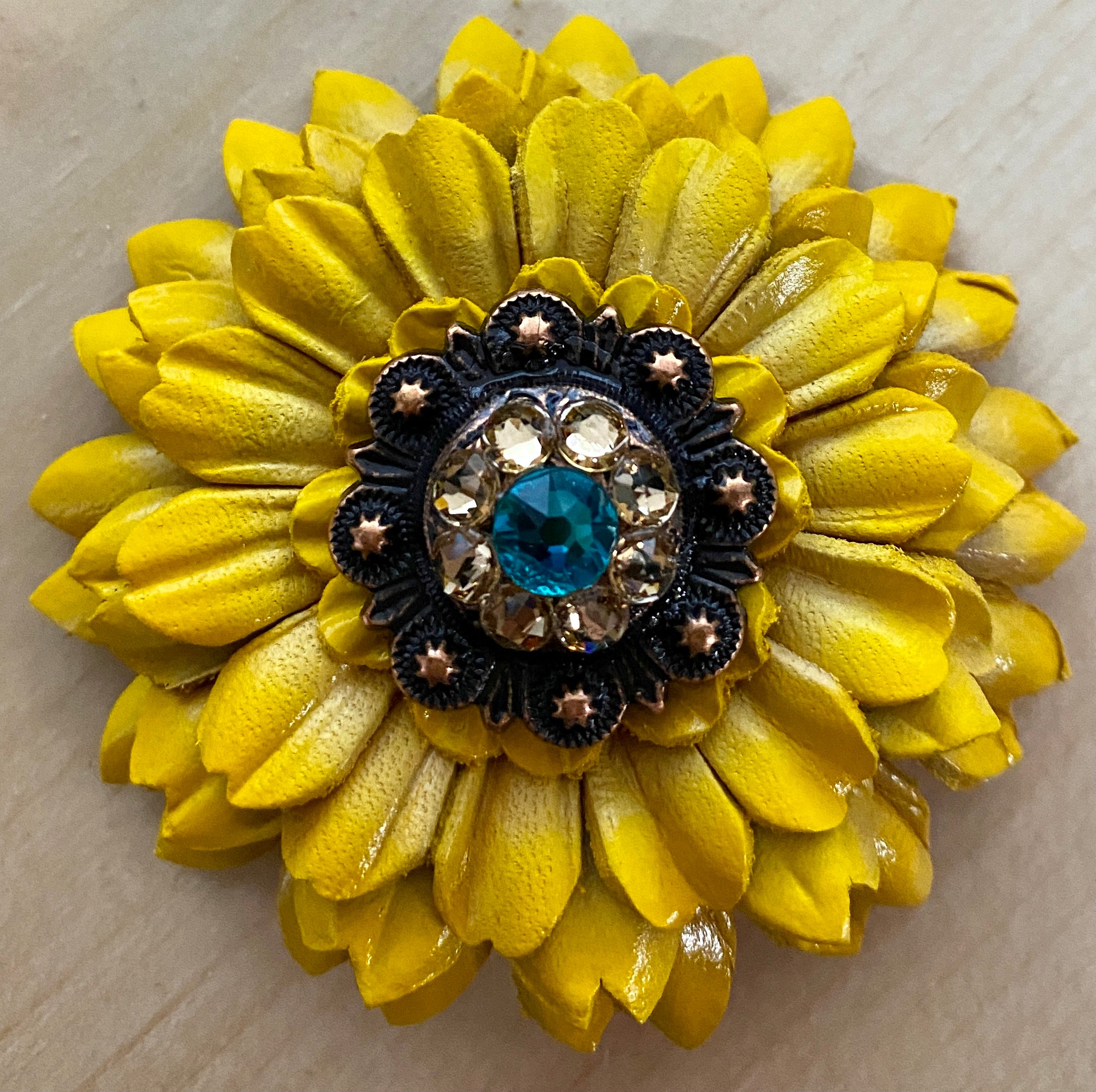 Yellow Daisy Leather Flowers - 1" Crystal Conchos - Options