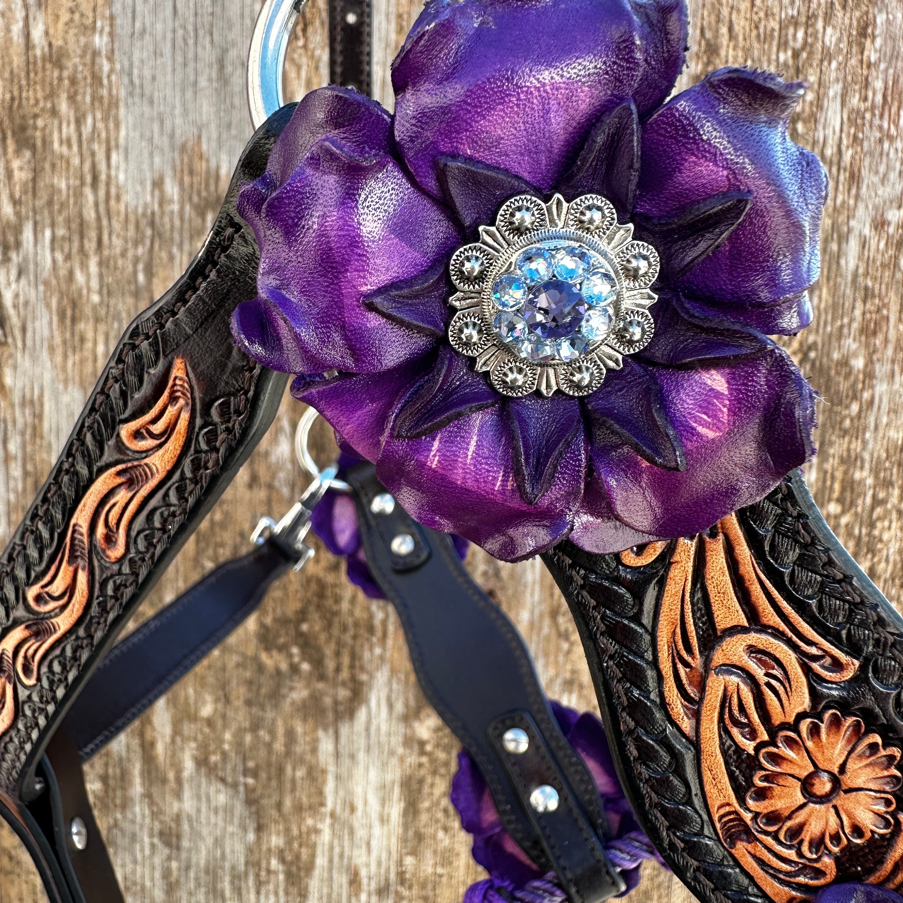 Floral Tooled Lariat & Leather Combo Halter #LH101