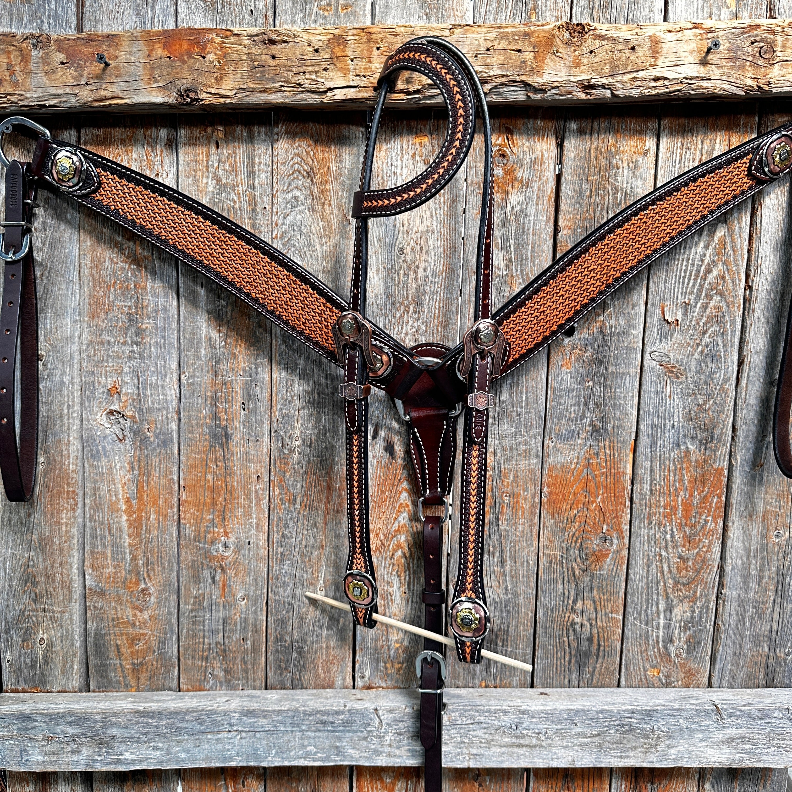 Foxtail and Copper Browband/One Ear Headstall & Breastcollar Tack Set #BBBC589