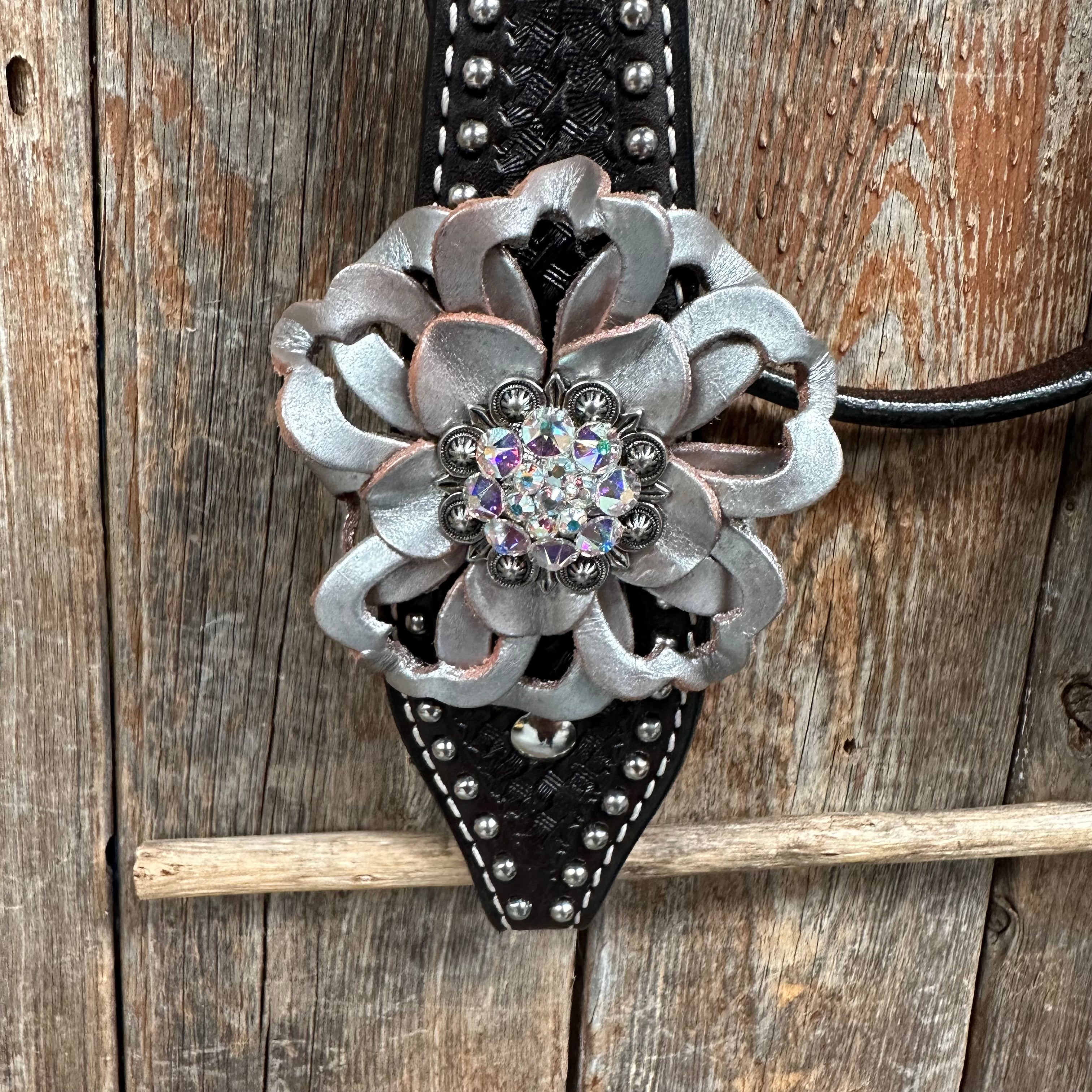 Dark Oil Silver Dot Flowers and Skulls Browband / One Ear Tack Set #BBBC565