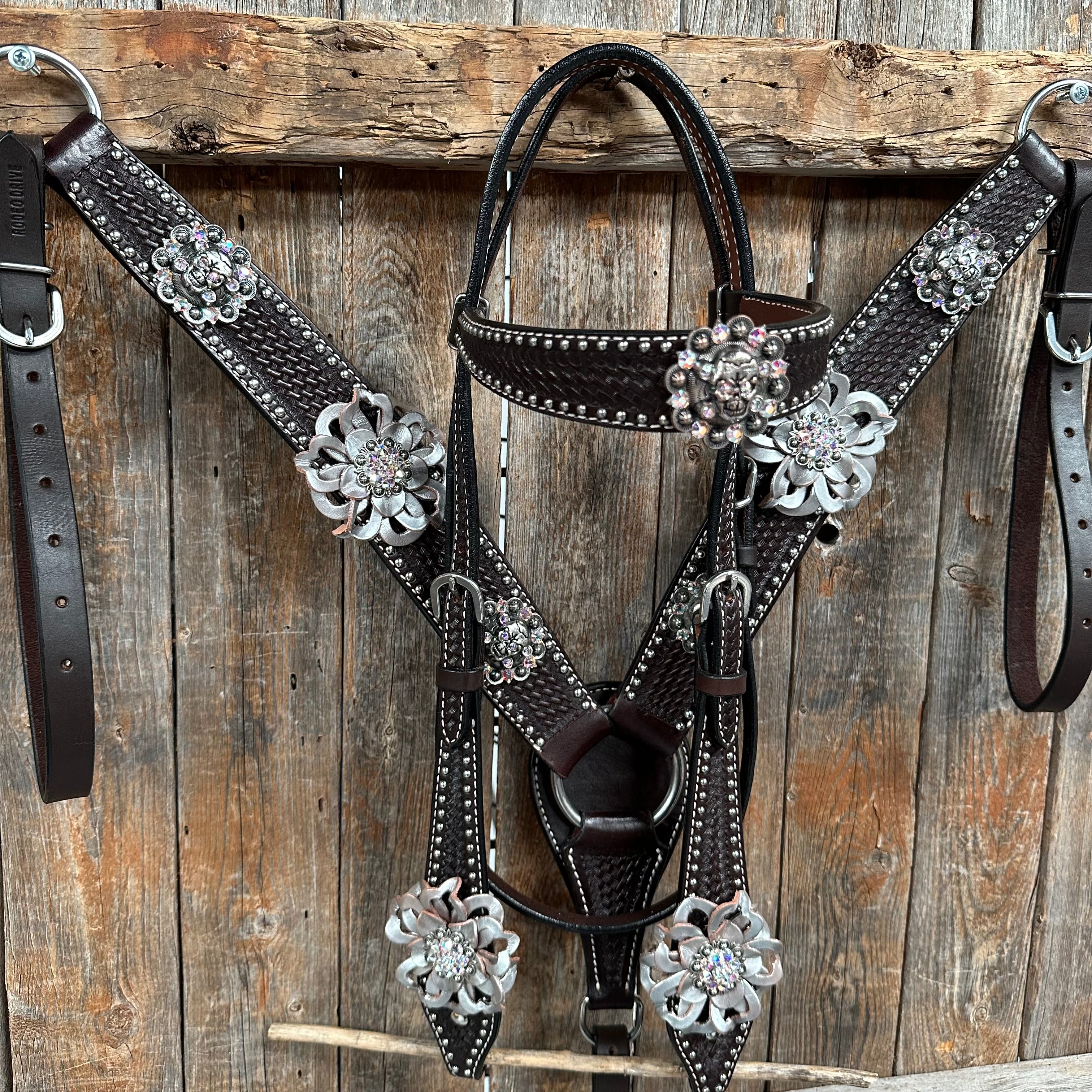 Dark Oil Silver Dot Flowers and Skulls Browband / One Ear Tack Set #BBBC565