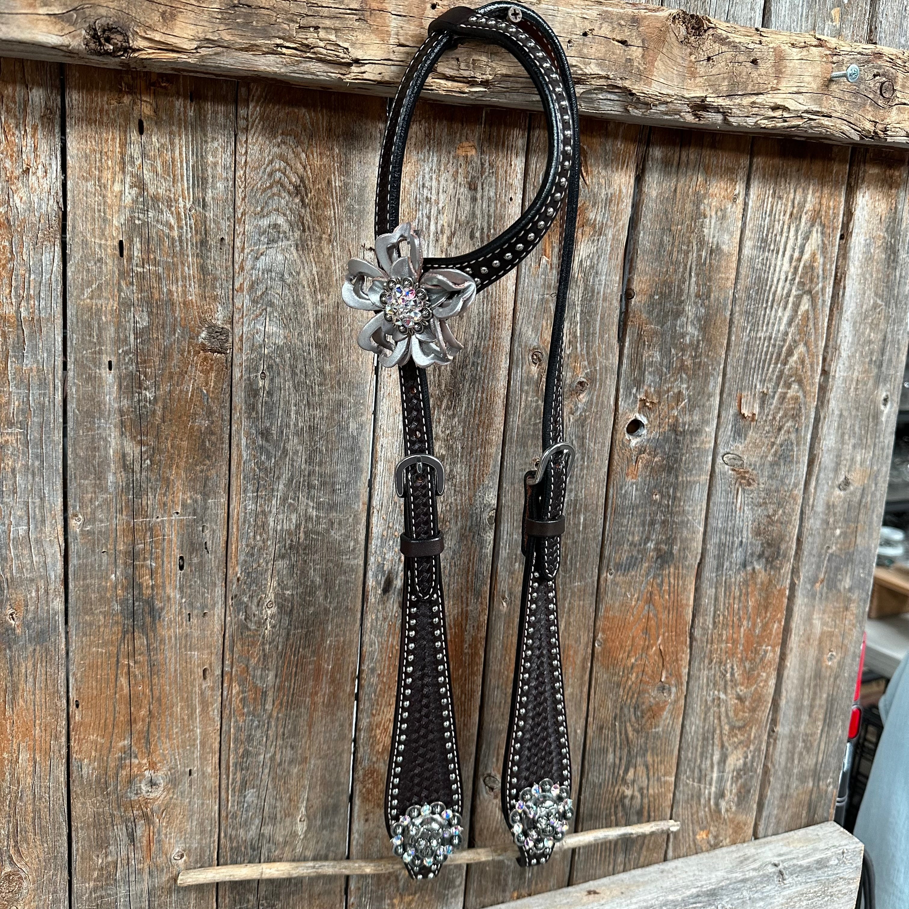 Dark Oil Silver Dot Flowers and Skulls Browband / One Ear Tack Set #BBBC565