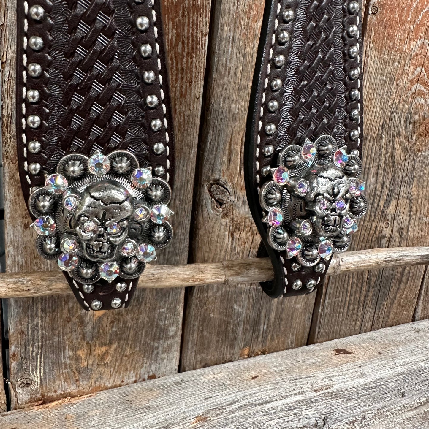 Dark Oil Silver Dot Flowers and Skulls Browband / One Ear Tack Set #BBBC565