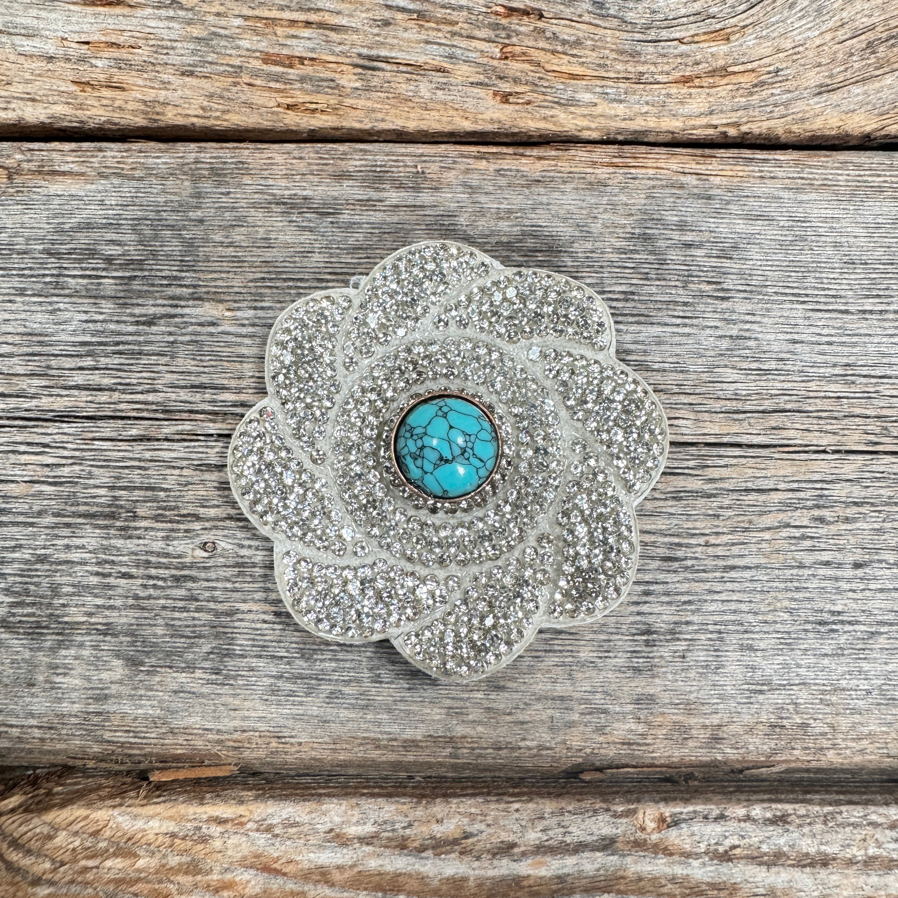 White Flower Rhinestone Rosette - Assorted Conchos